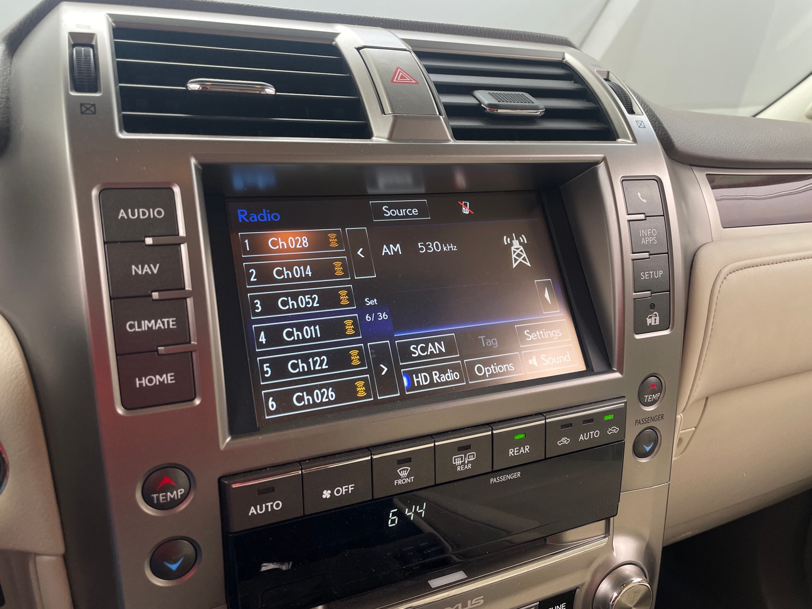 Thumbnail: 2017 Lexus GX - 3