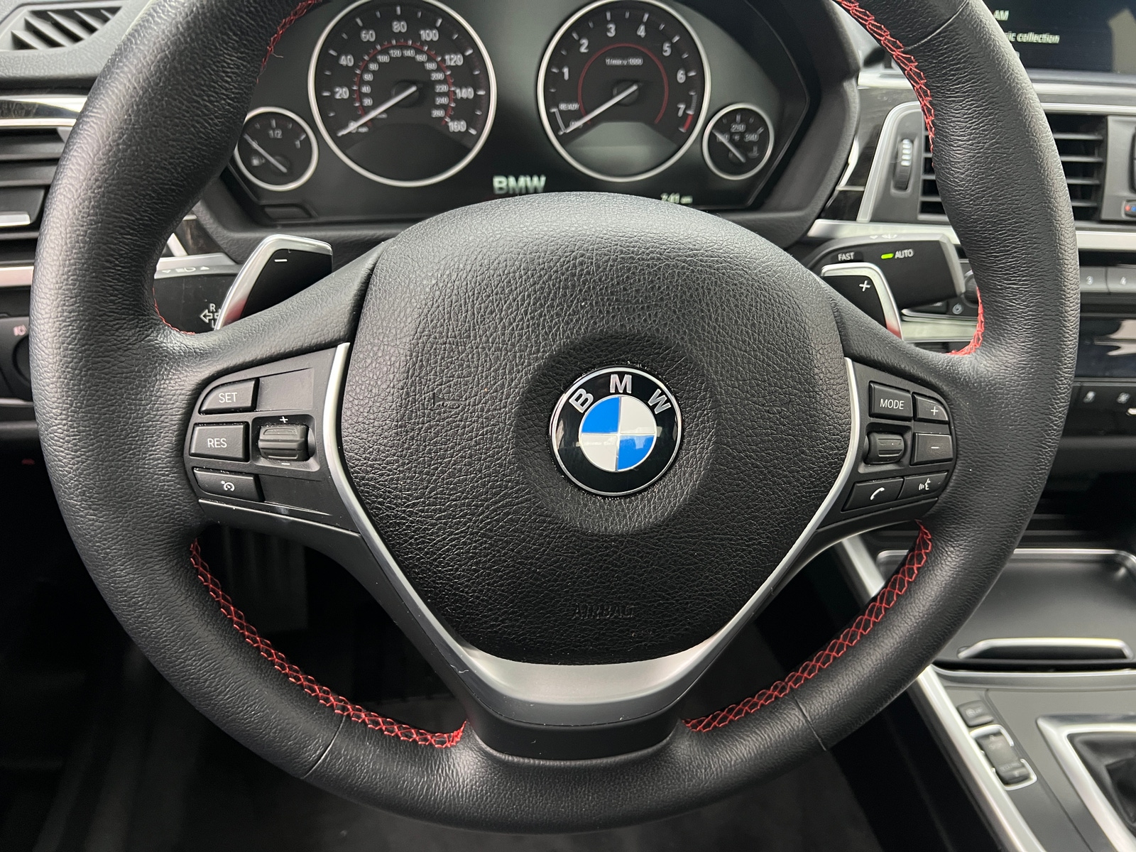 Thumbnail: 2018 BMW 3 Series - 4