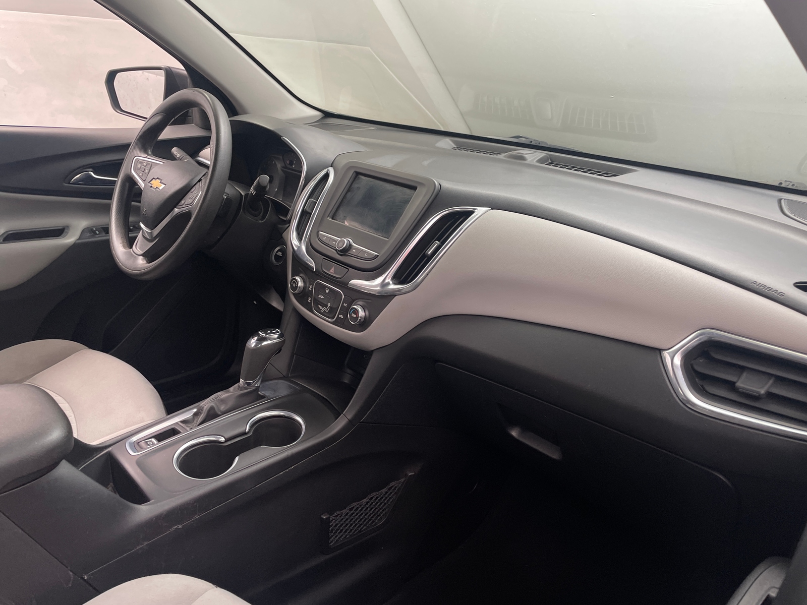 Thumbnail: 2019 Chevrolet Equinox - 3