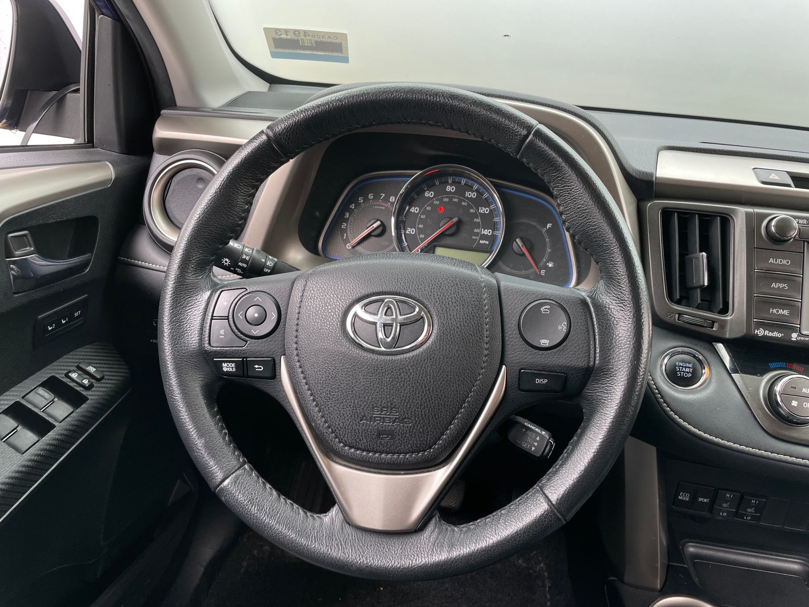 Thumbnail: 2015 Toyota RAV4 - 4