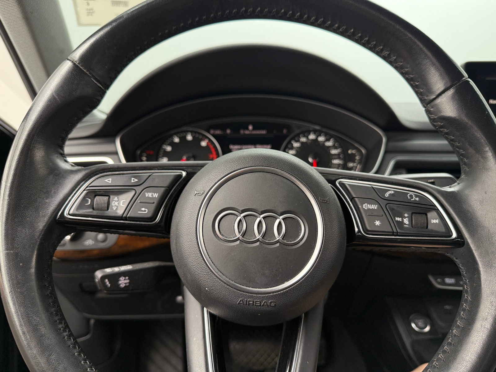 Thumbnail: 2019 Audi A4 - 4