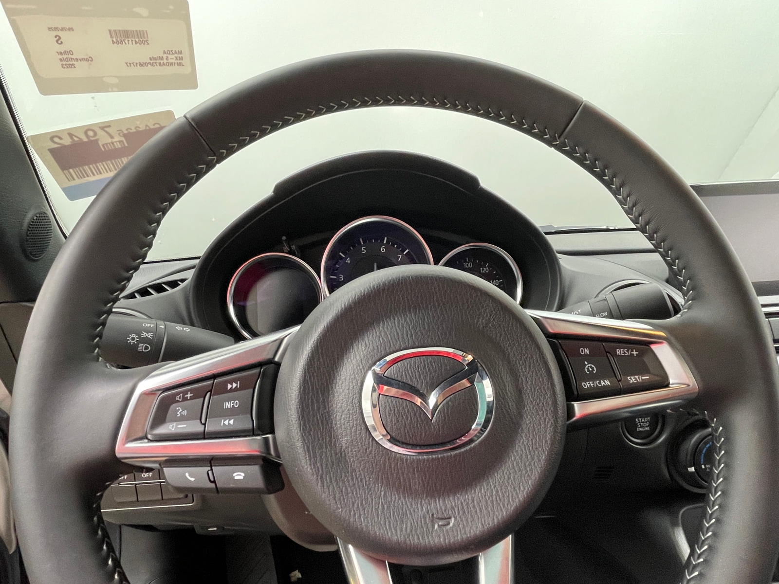 Thumbnail: 2023 Mazda MX-5 Miata - 5
