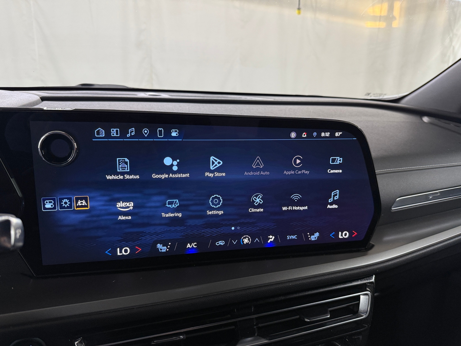 Thumbnail: 2025 Chevrolet Traverse - 4