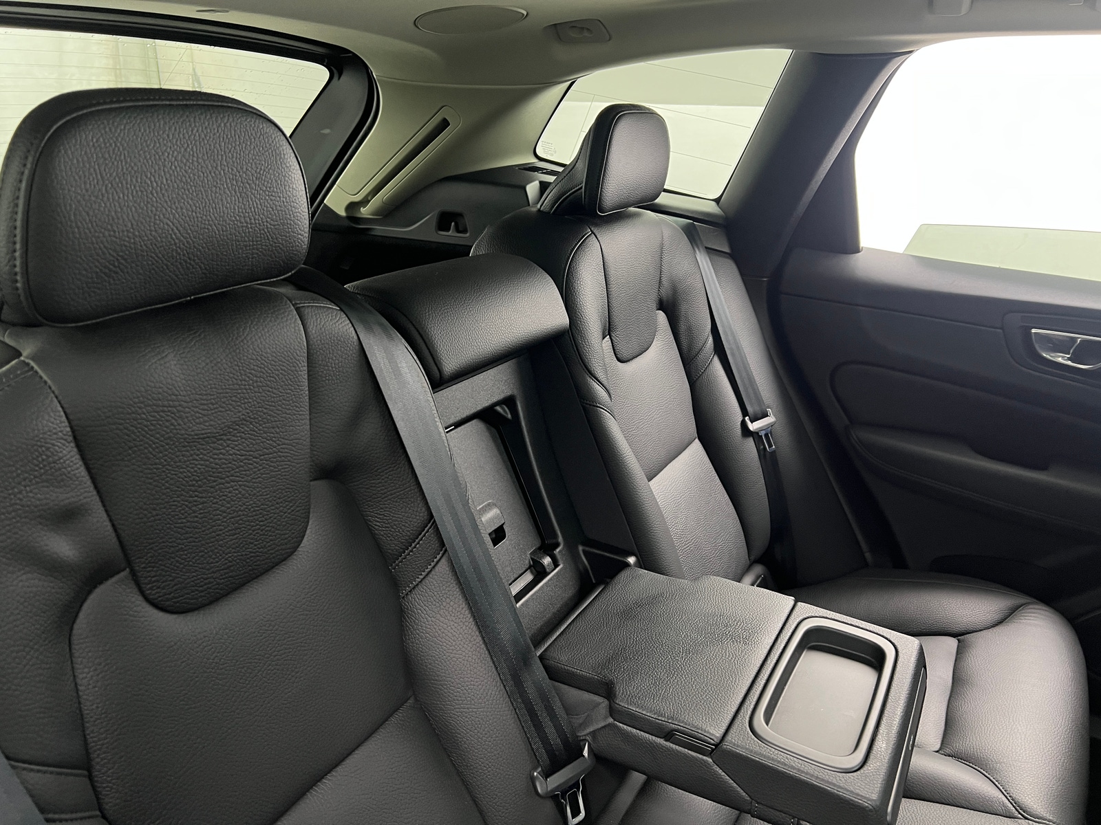Thumbnail: 2021 Volvo XC60 - 5