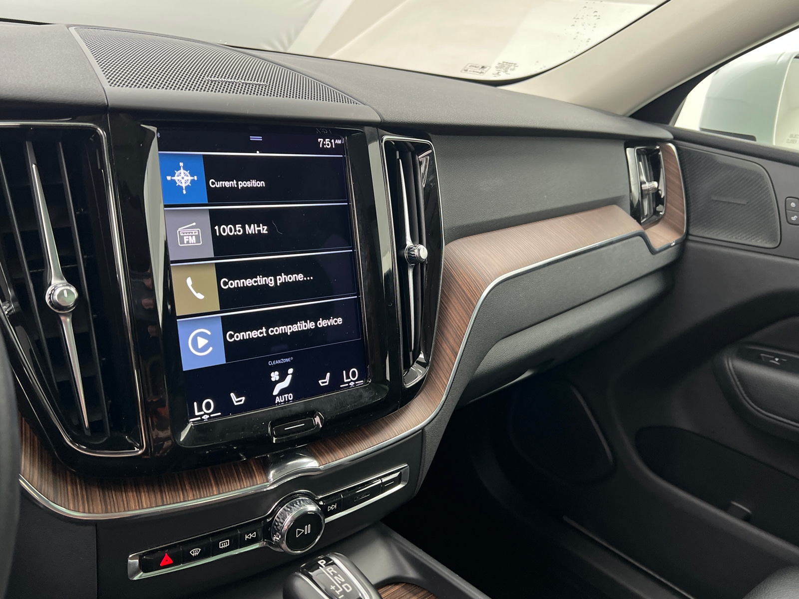 Thumbnail: 2021 Volvo XC60 - 3