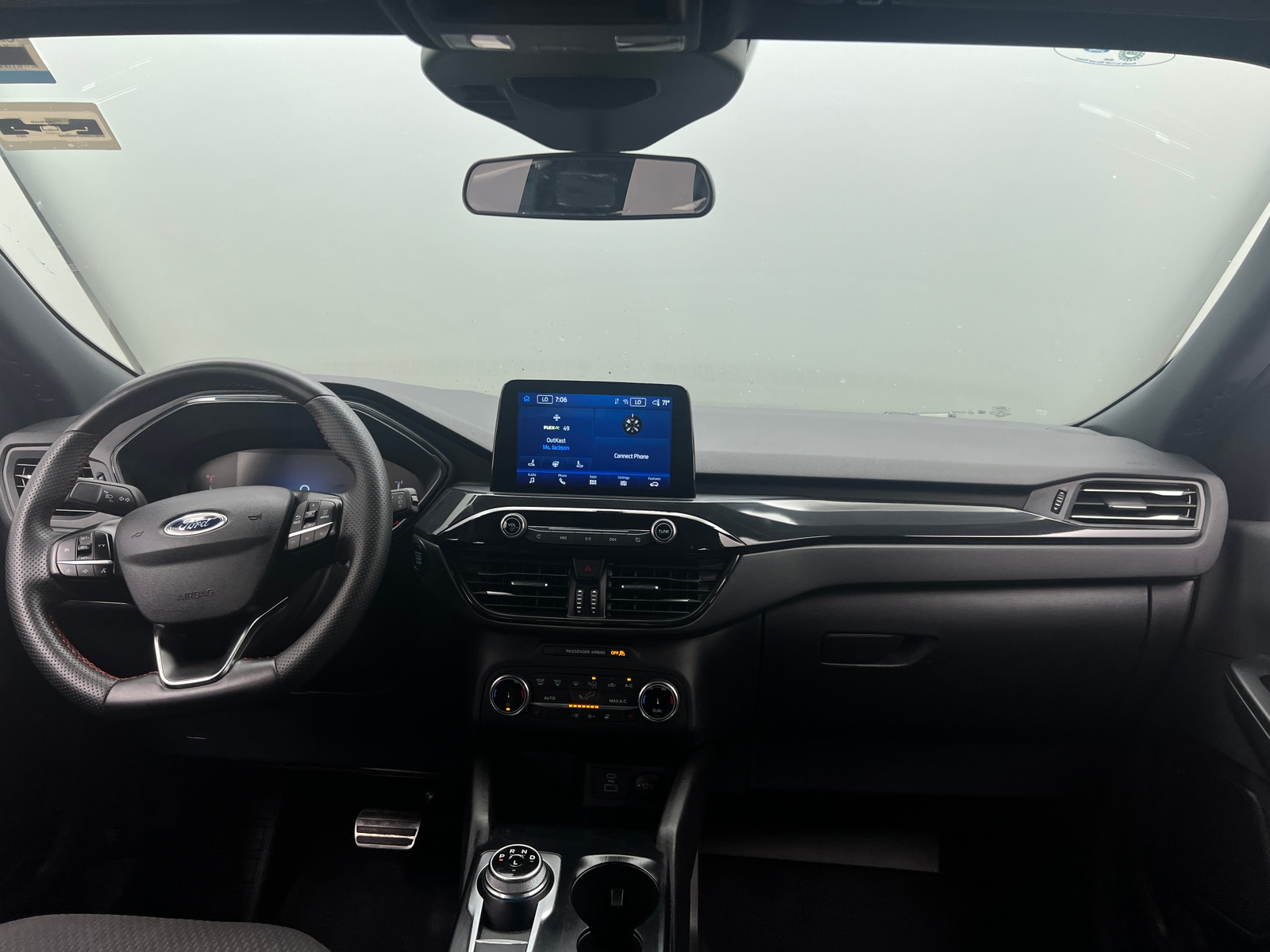 Thumbnail: 2023 Ford Escape - 3