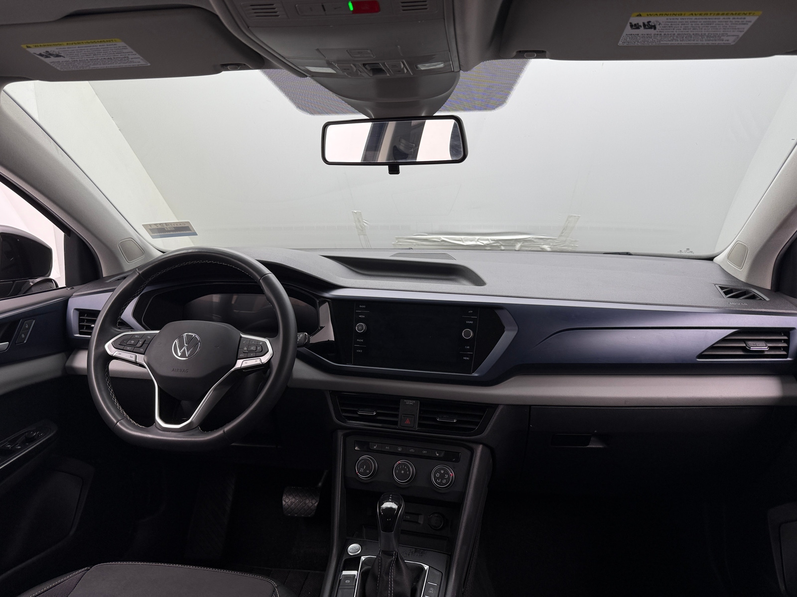 Thumbnail: 2022 Volkswagen Taos - 3