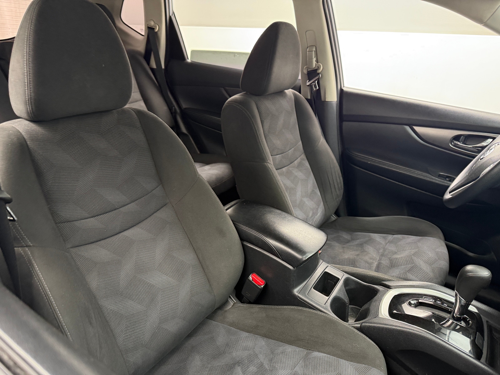 Thumbnail: 2015 Nissan Rogue - 2