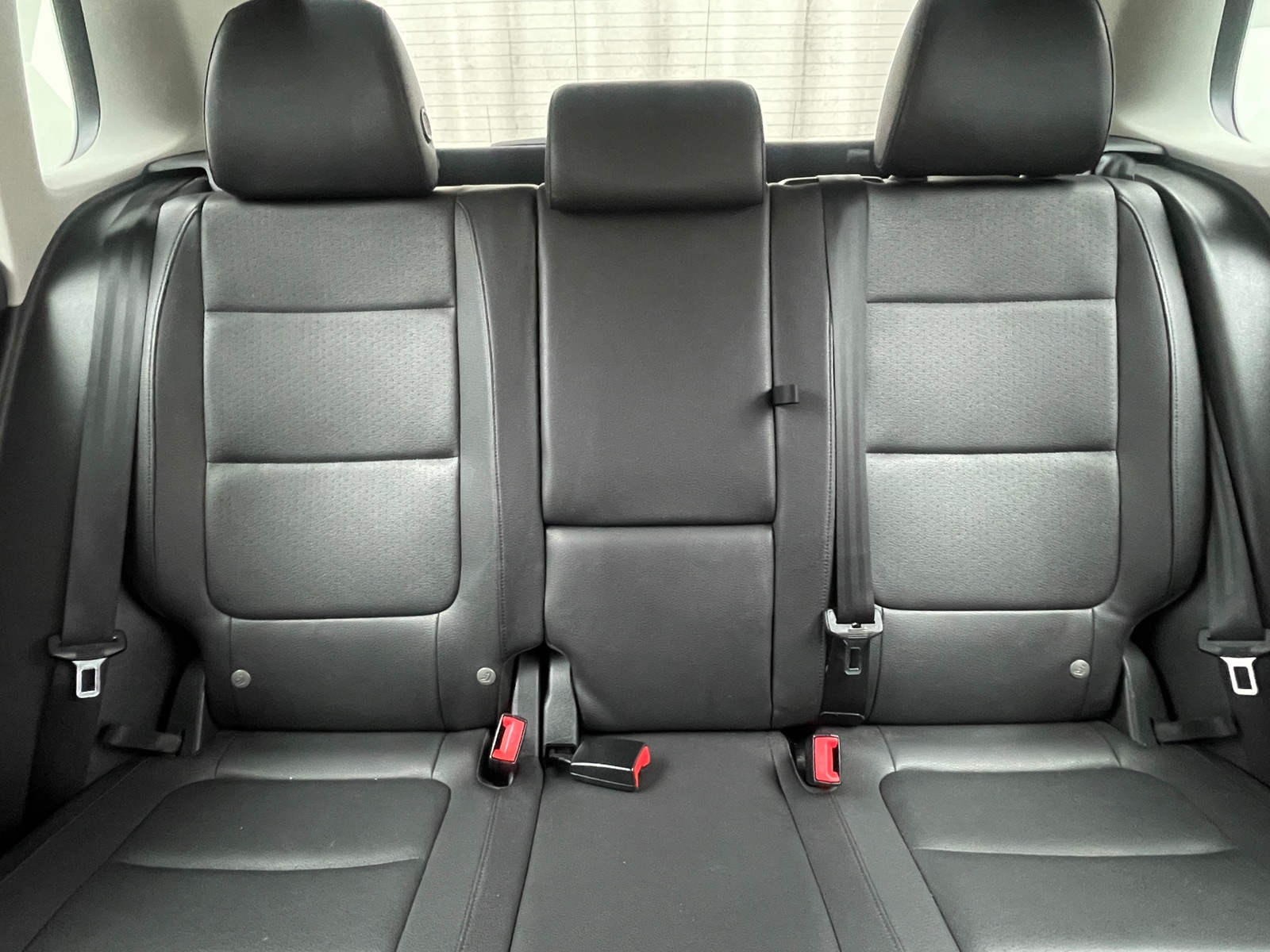 Thumbnail: 2016 Volkswagen Tiguan - 5