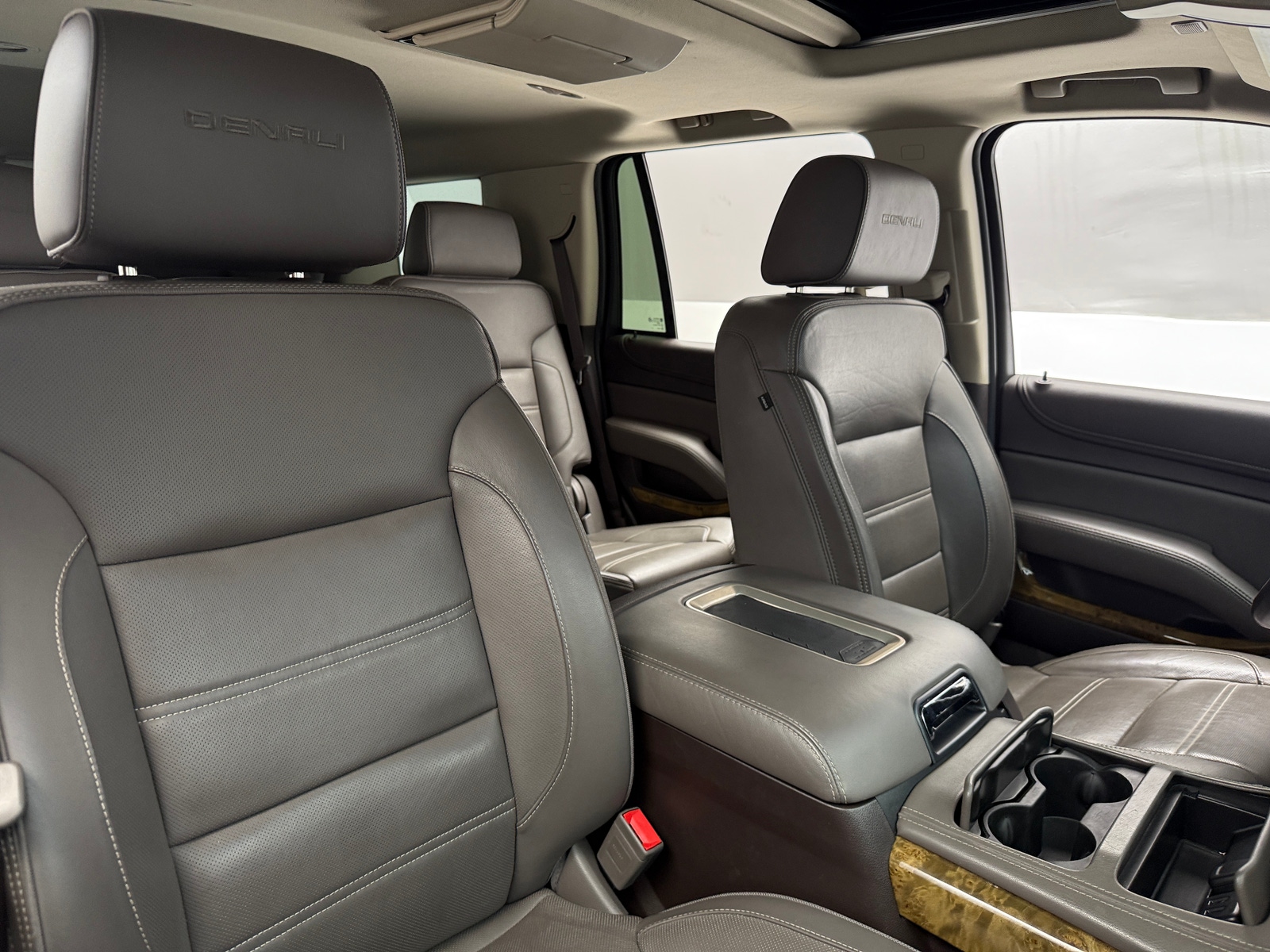 Thumbnail: 2017 GMC Yukon - 2