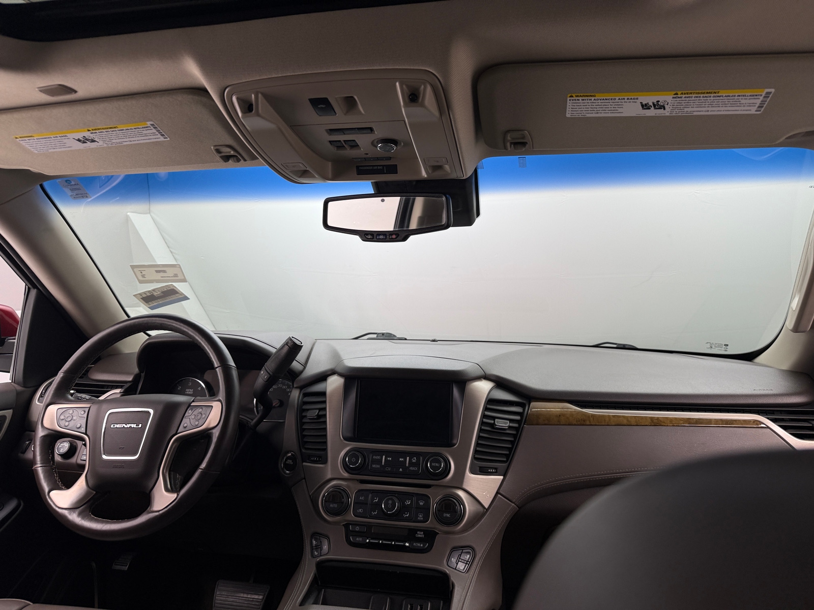 Thumbnail: 2017 GMC Yukon - 3