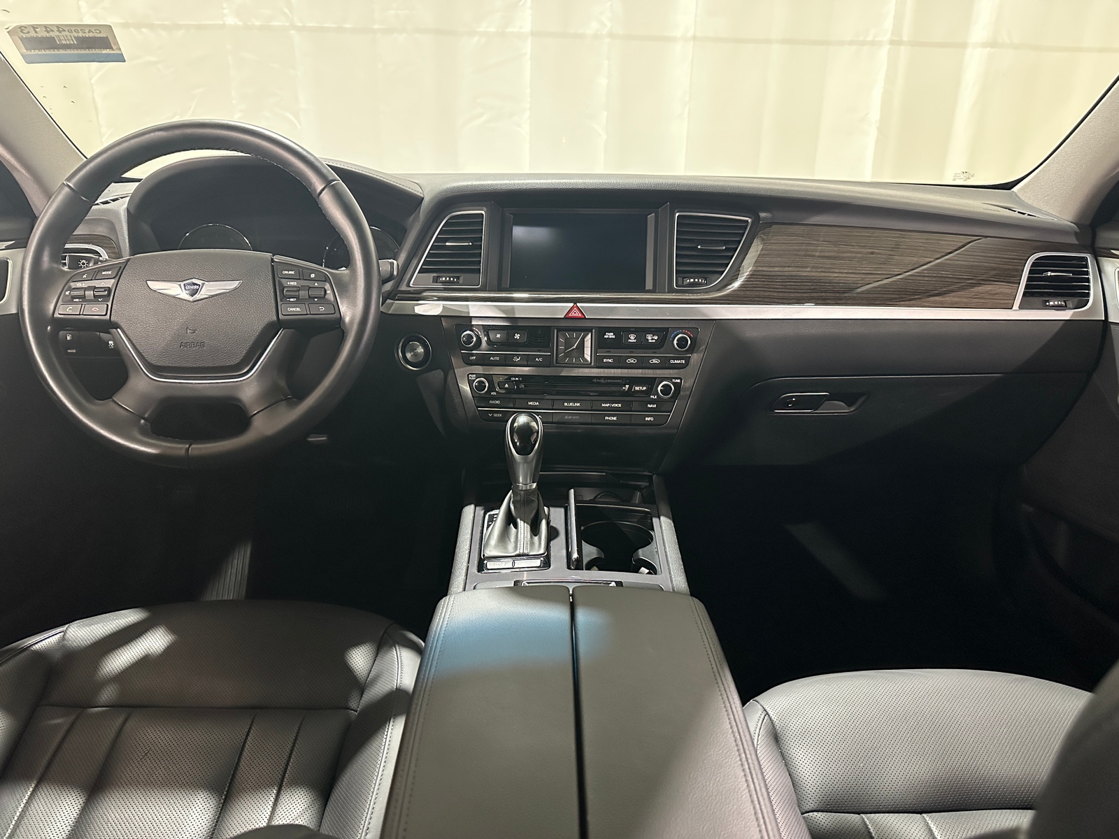 Thumbnail: 2015 Hyundai Genesis - 2