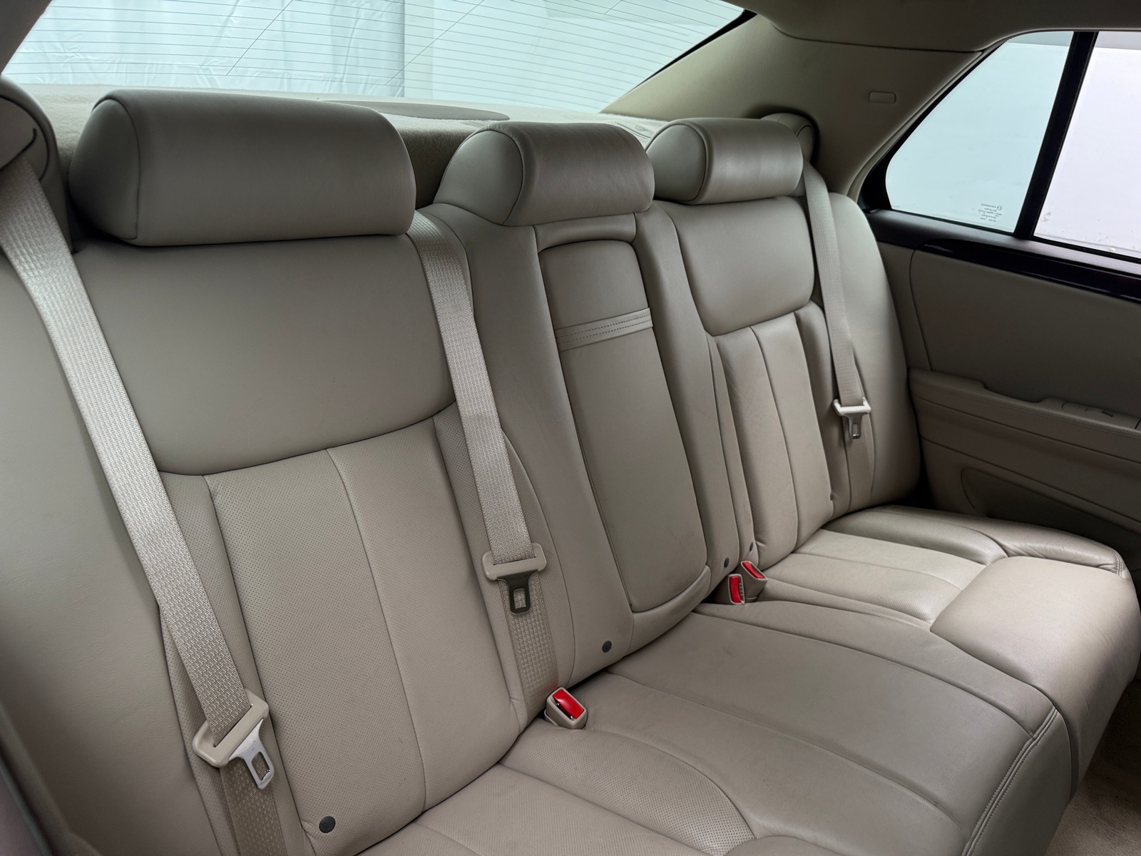 Thumbnail: 2011 Cadillac DTS - 5