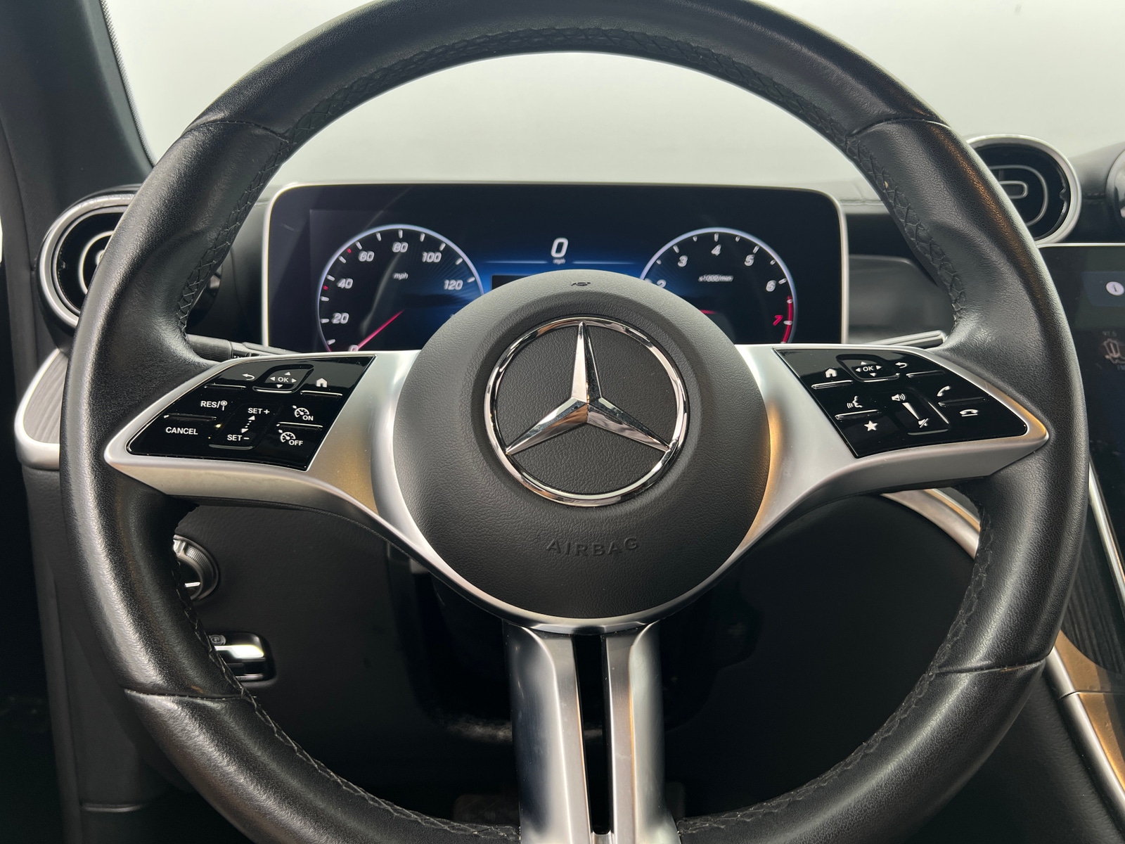 Thumbnail: 2024 Mercedes-Benz GLC - 4