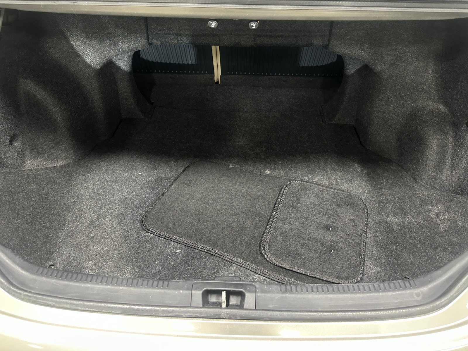 Thumbnail: 2013 Toyota Camry - 7