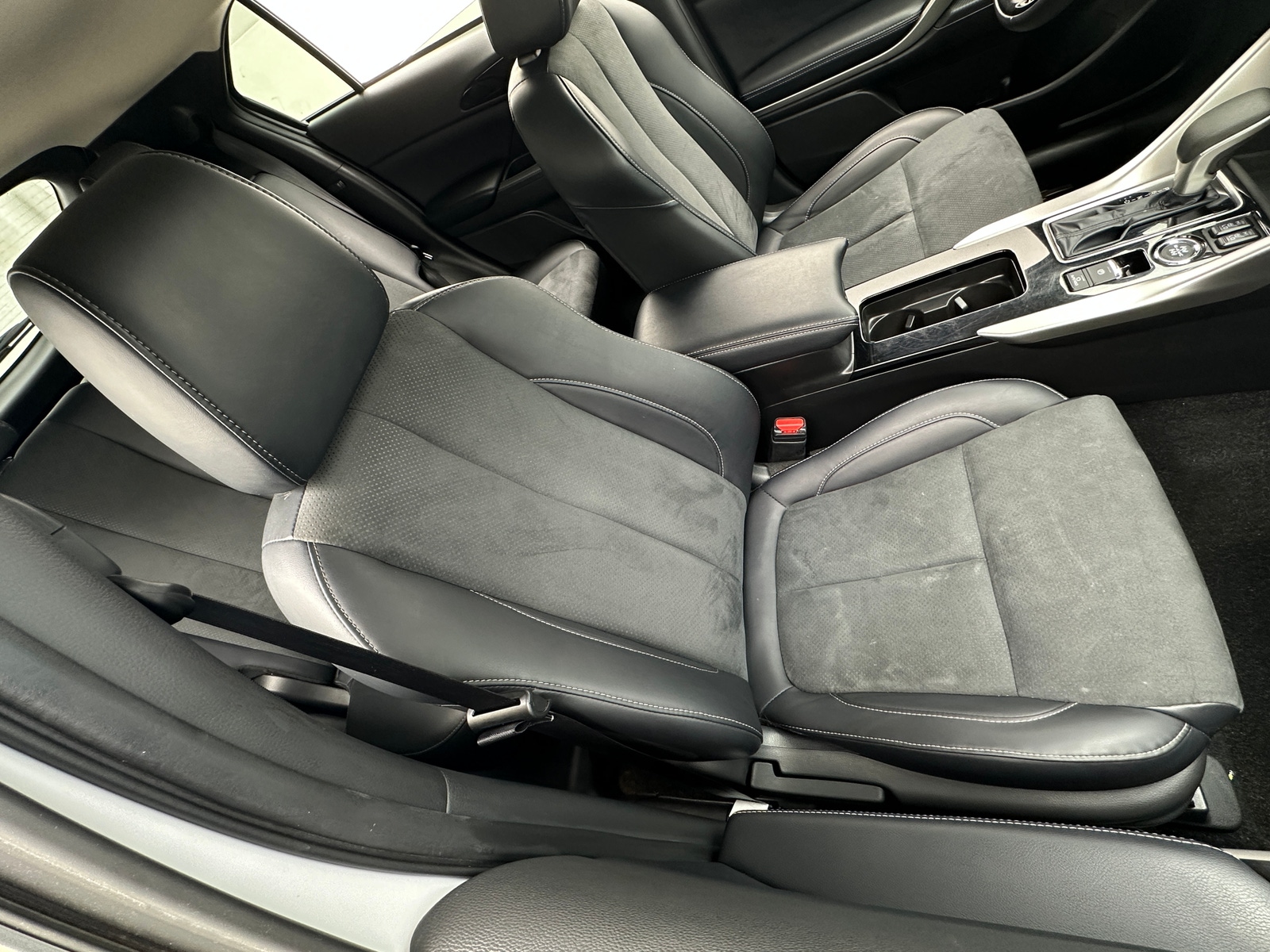 Thumbnail: 2024 Mitsubishi Eclipse Cross - 2