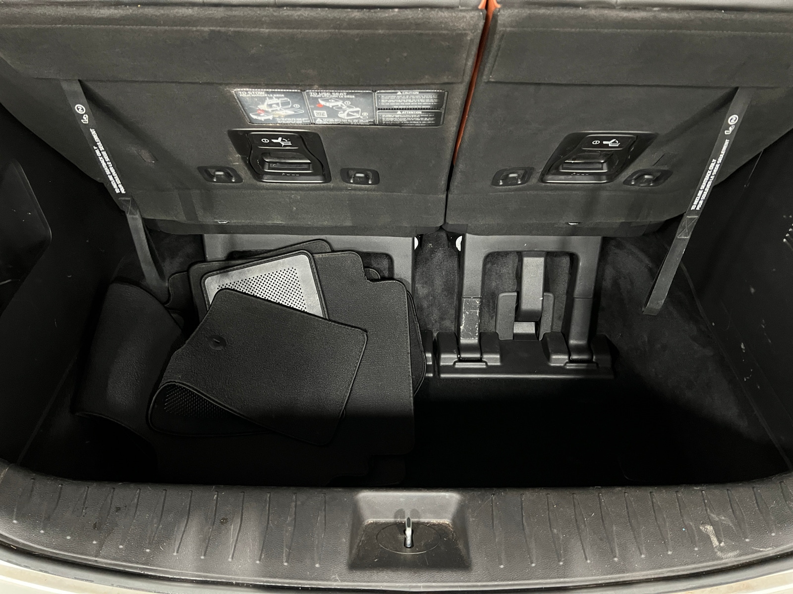 Thumbnail: 2024 Kia Carnival - 6
