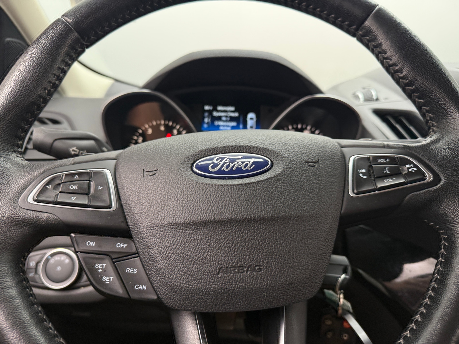 Thumbnail: 2017 Ford Escape - 5