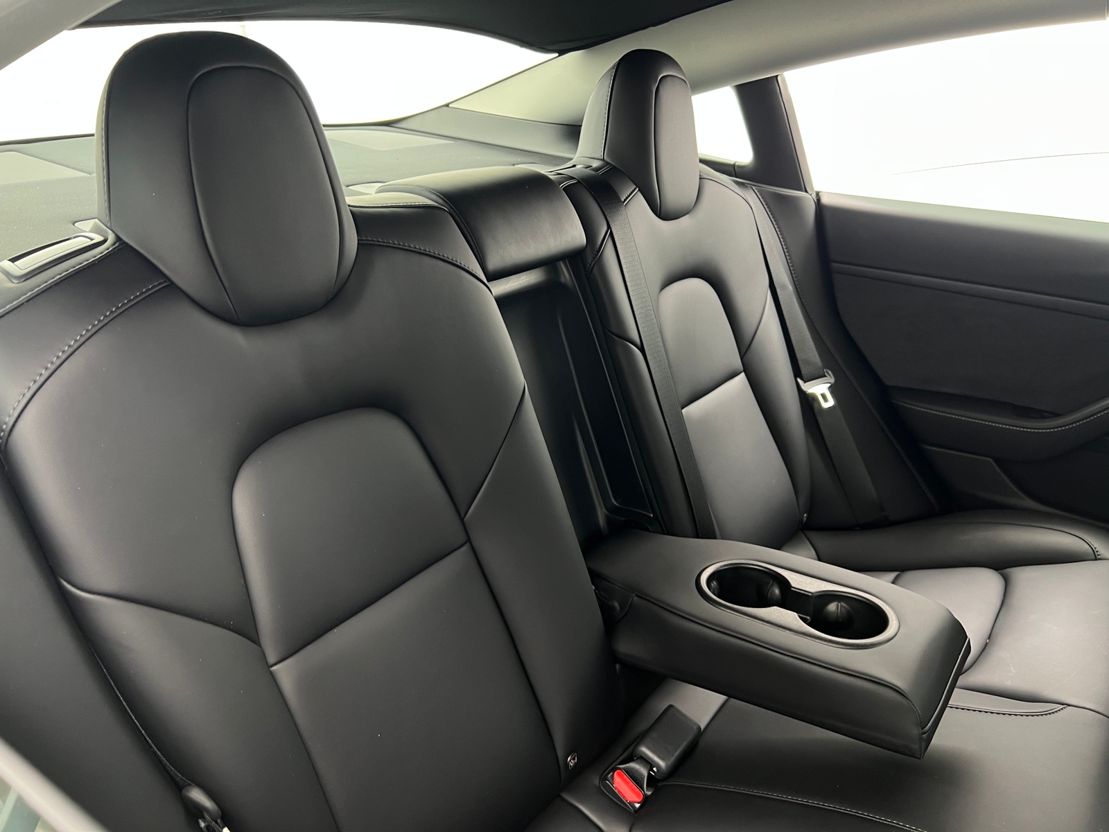 Thumbnail: 2022 Tesla Model 3 - 5