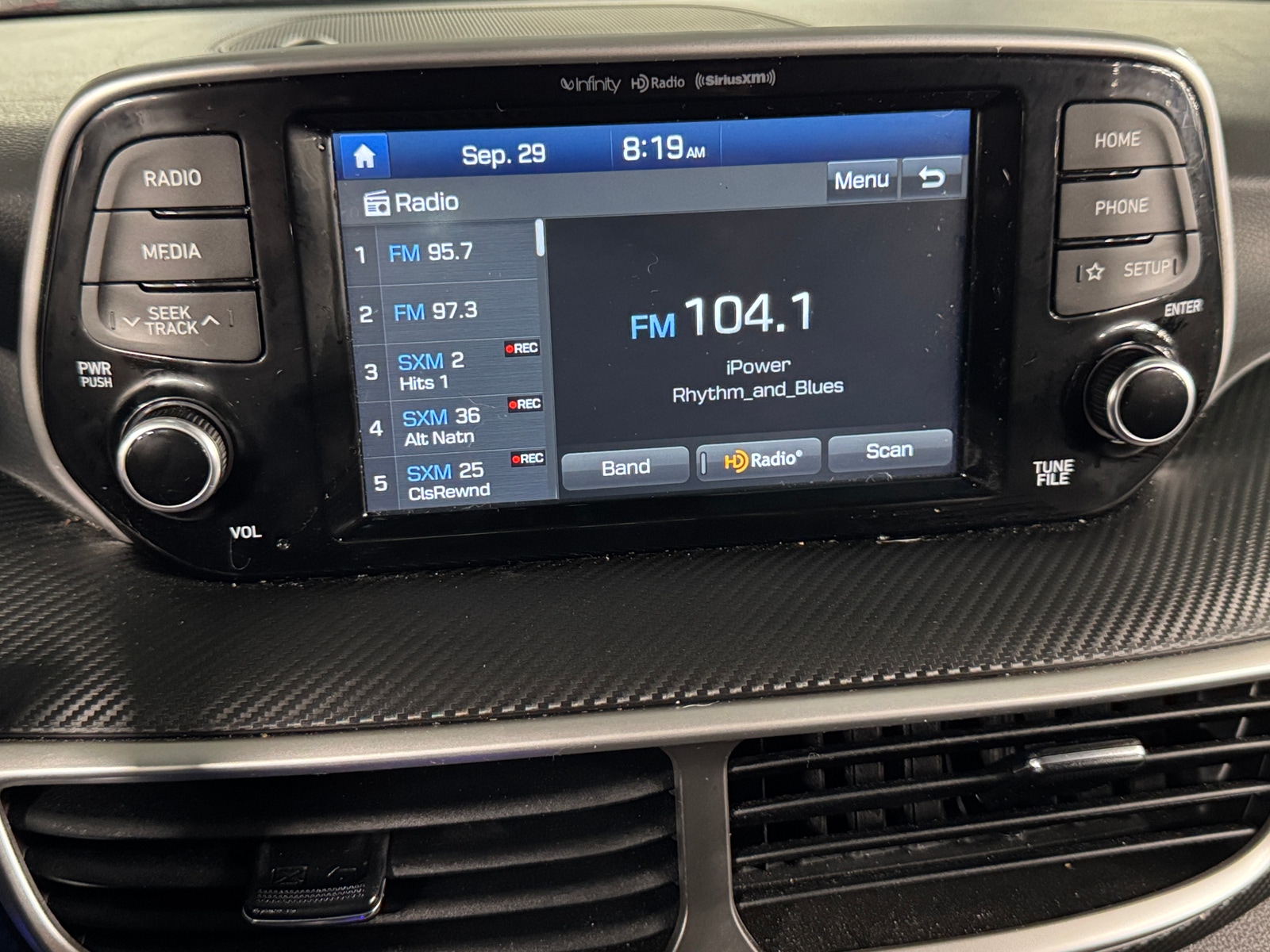 Thumbnail: 2019 Hyundai Tucson - 4