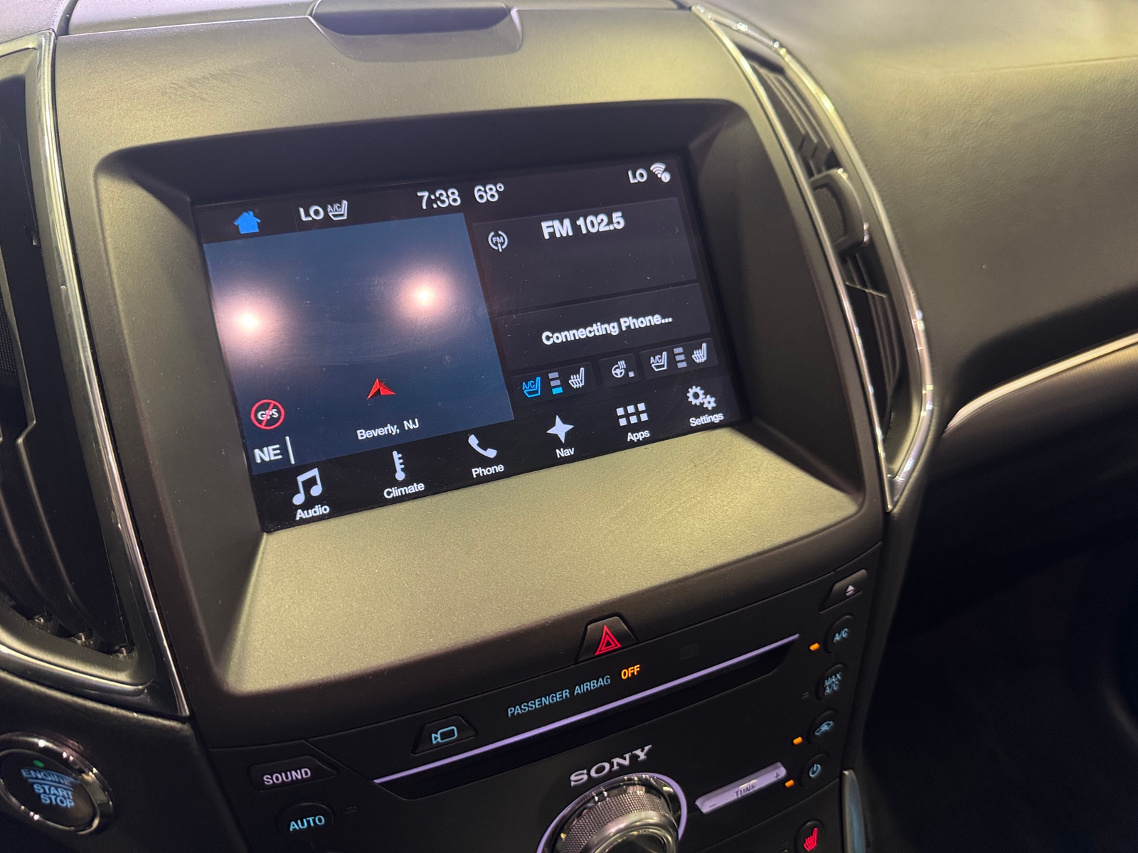 Thumbnail: 2018 Ford Edge - 3