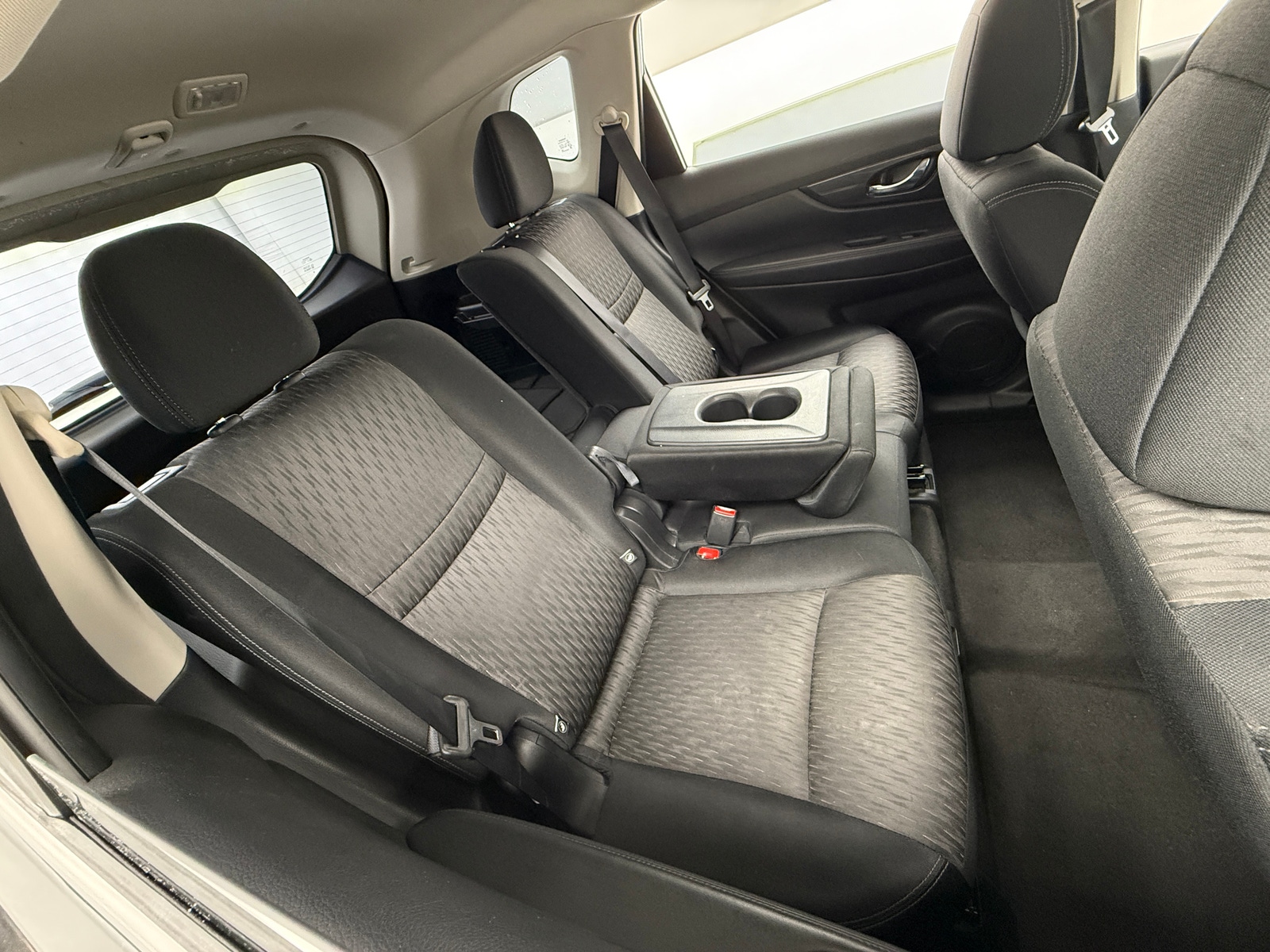 Thumbnail: 2017 Nissan Rogue - 6