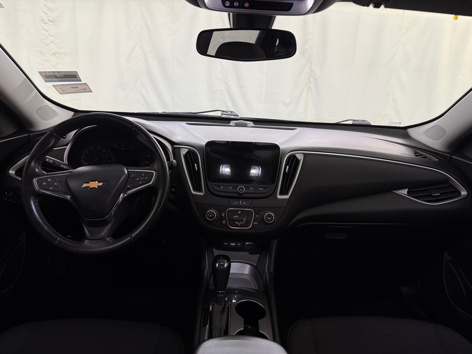 Thumbnail: 2020 Chevrolet Malibu - 3