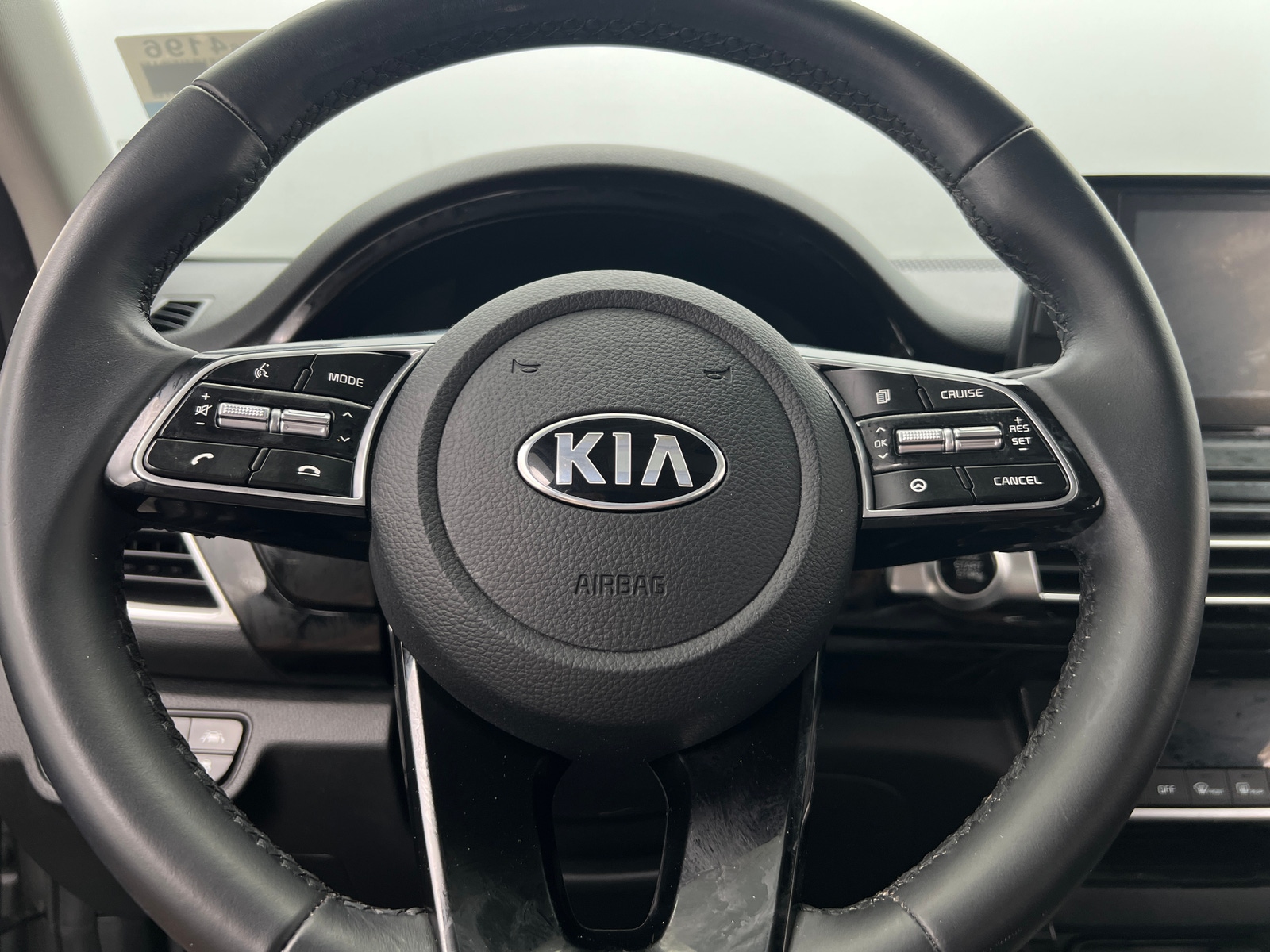 Thumbnail: 2021 Kia Seltos - 4