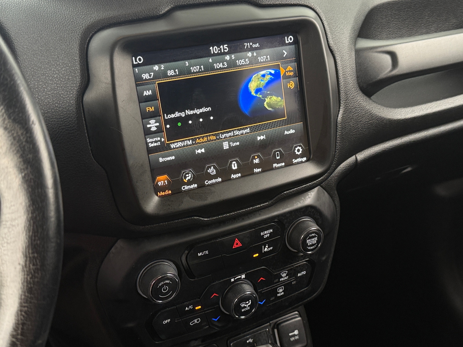 Thumbnail: 2021 Jeep Renegade - 3