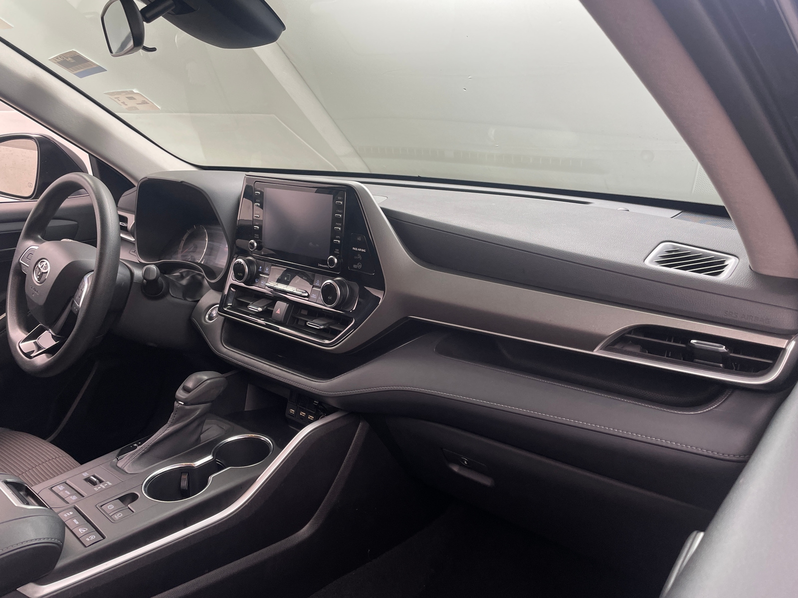 Thumbnail: 2021 Toyota Highlander - 3
