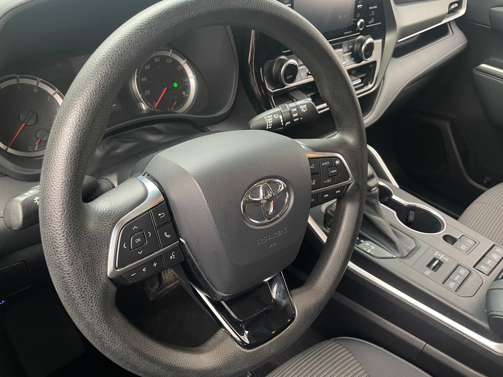 Thumbnail: 2021 Toyota Highlander - 5