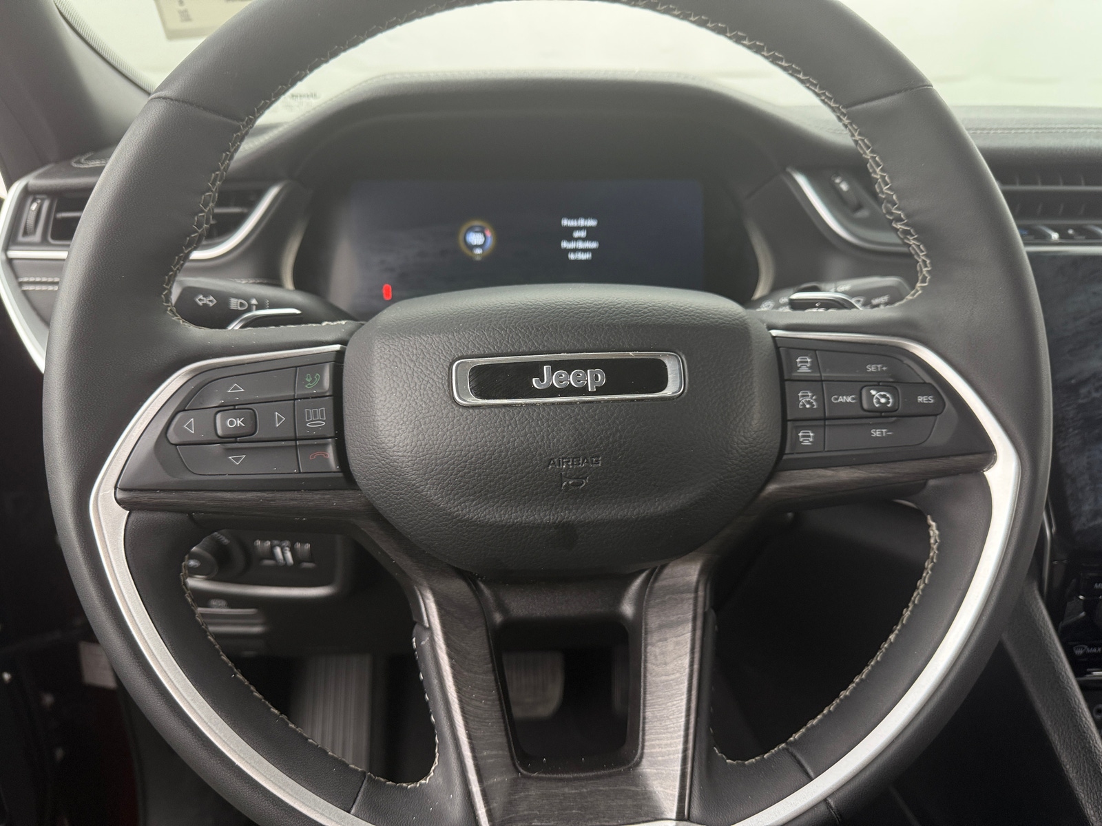 Thumbnail: 2024 Jeep Grand Cherokee - 4