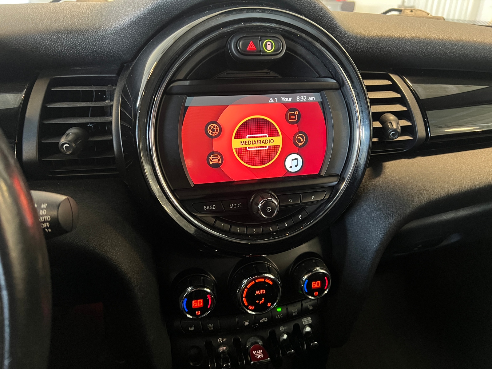 Thumbnail: 2019 MINI Cooper Convertible - 3