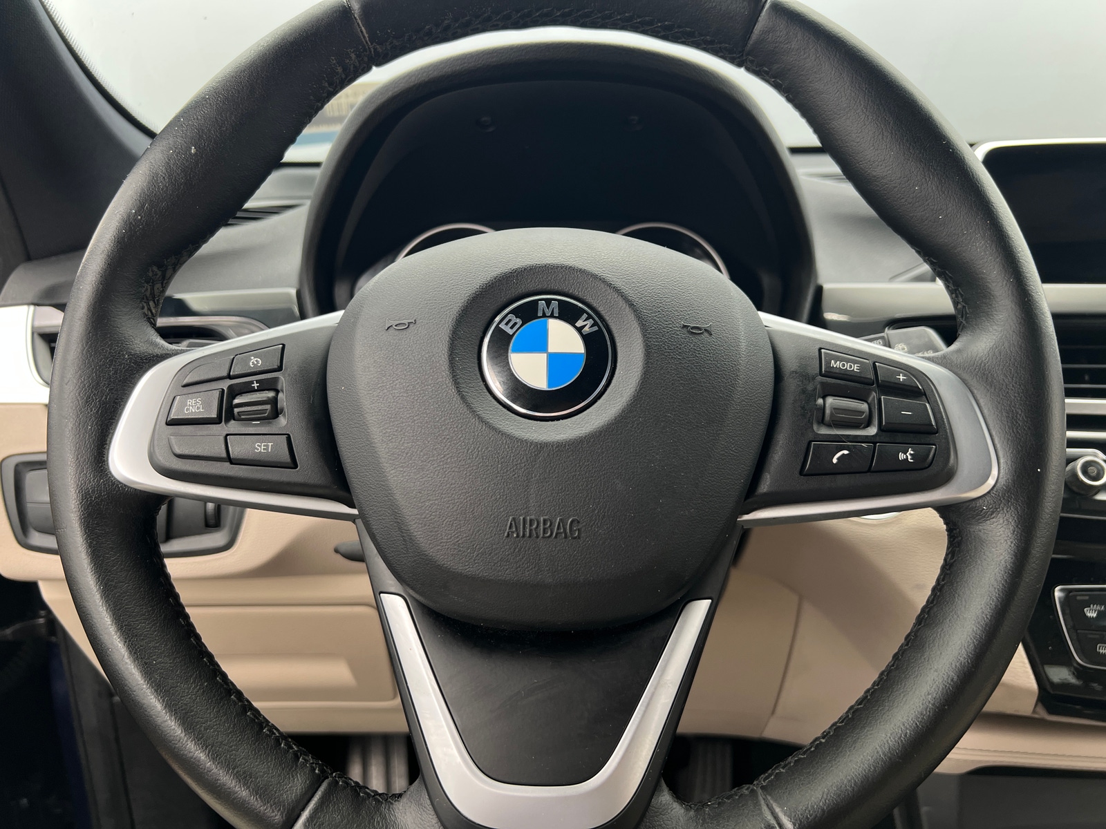 Thumbnail: 2018 BMW X1 - 4