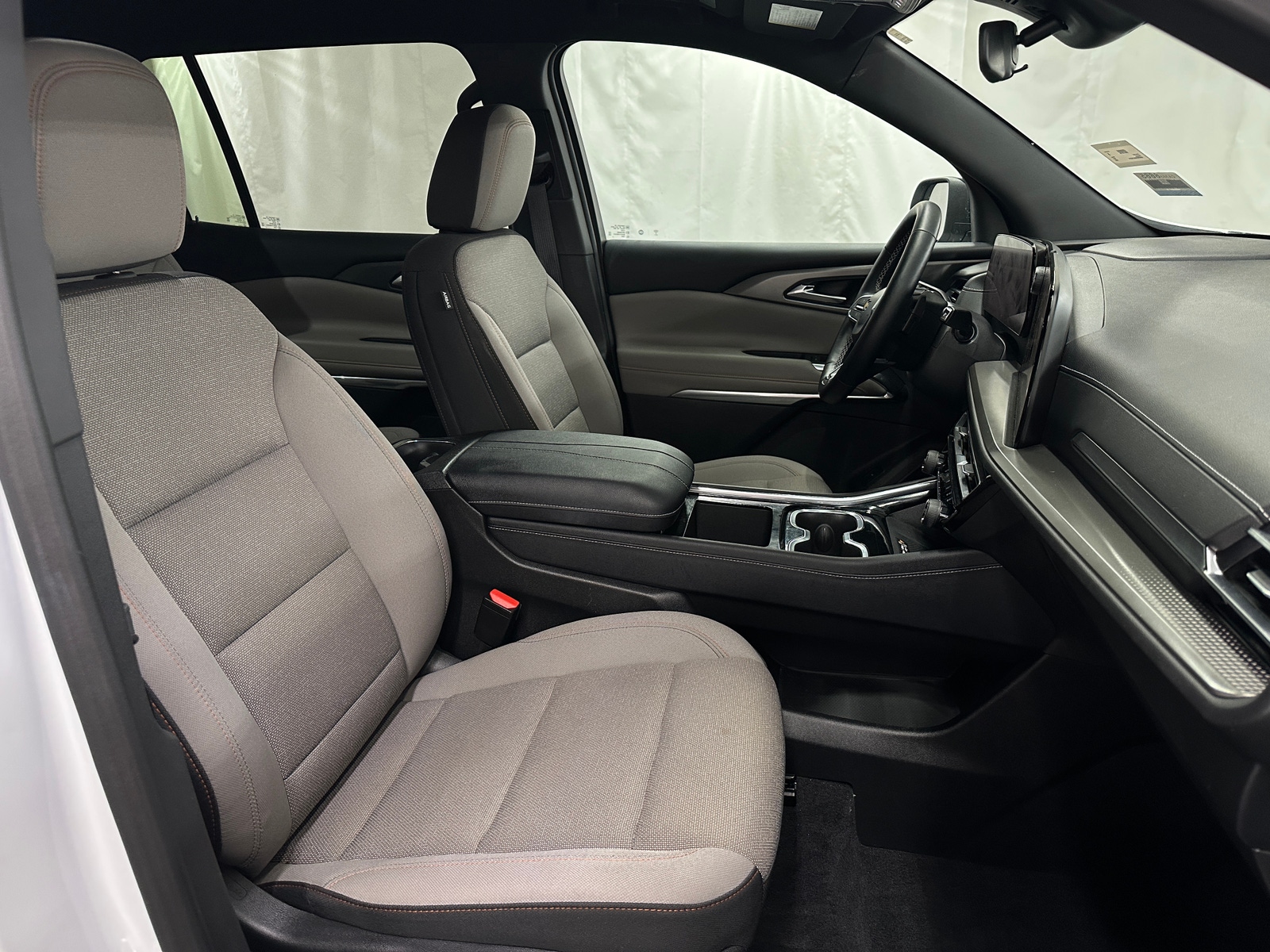Thumbnail: 2025 Chevrolet Traverse - 2