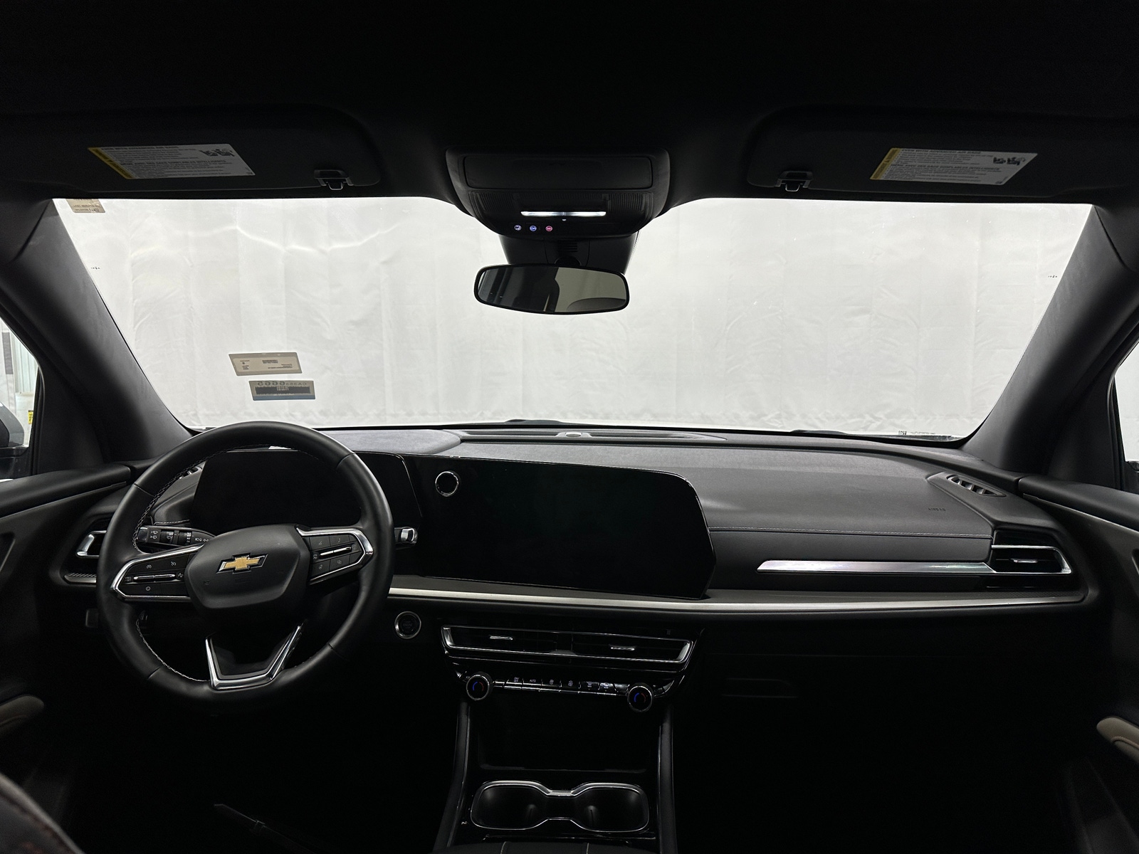 Thumbnail: 2025 Chevrolet Traverse - 3