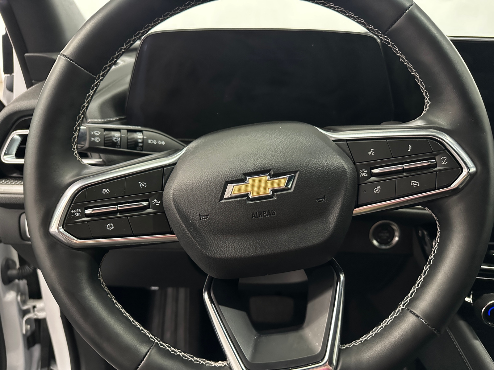 Thumbnail: 2025 Chevrolet Traverse - 5