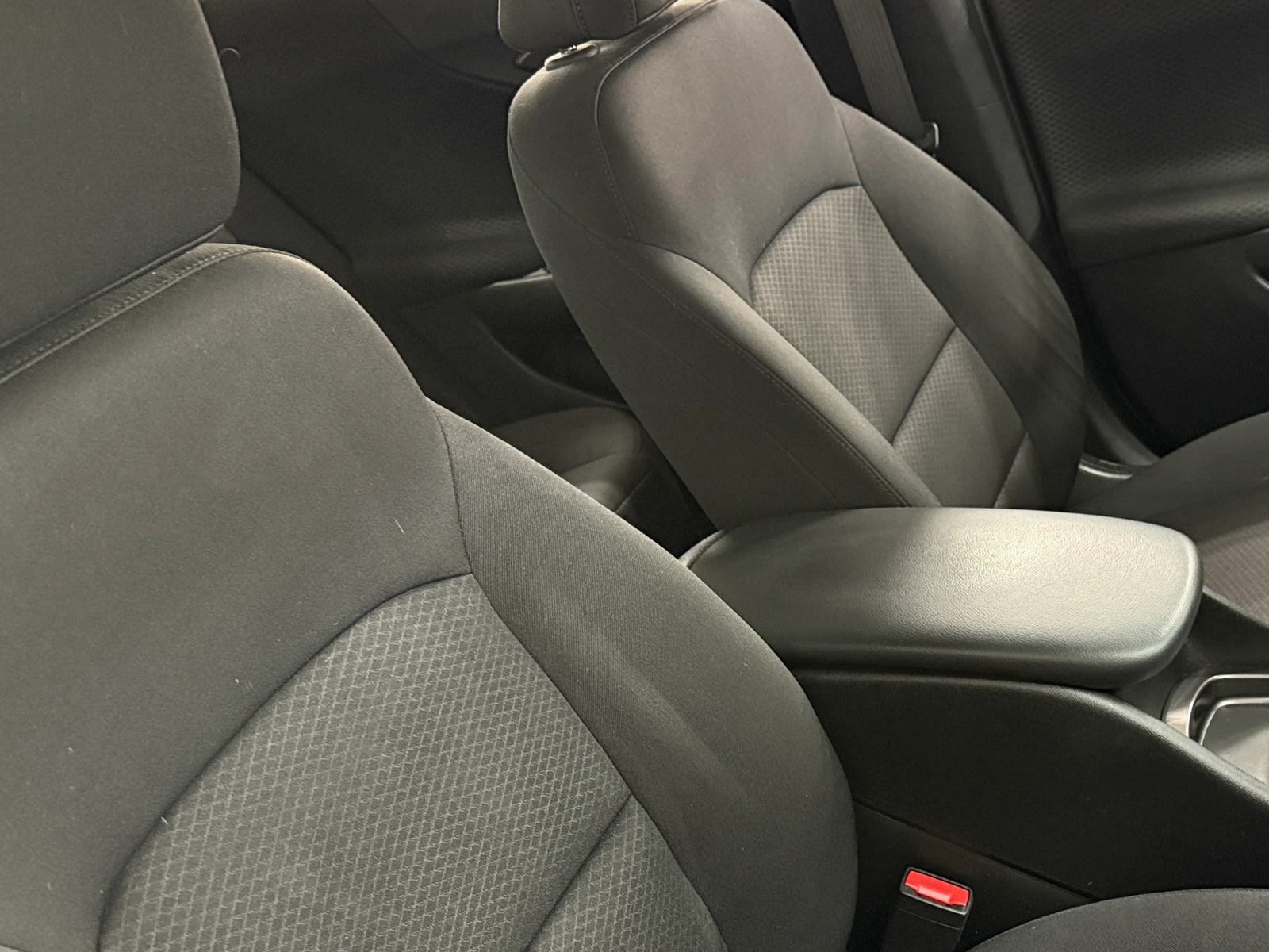 Thumbnail: 2023 Chevrolet Malibu - 2