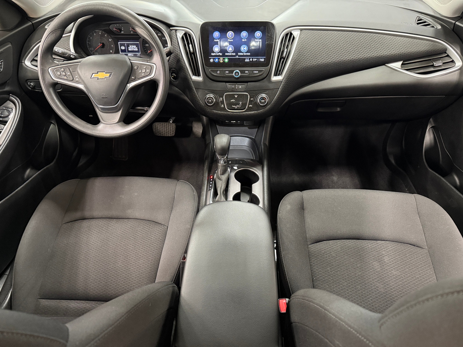 Thumbnail: 2023 Chevrolet Malibu - 3