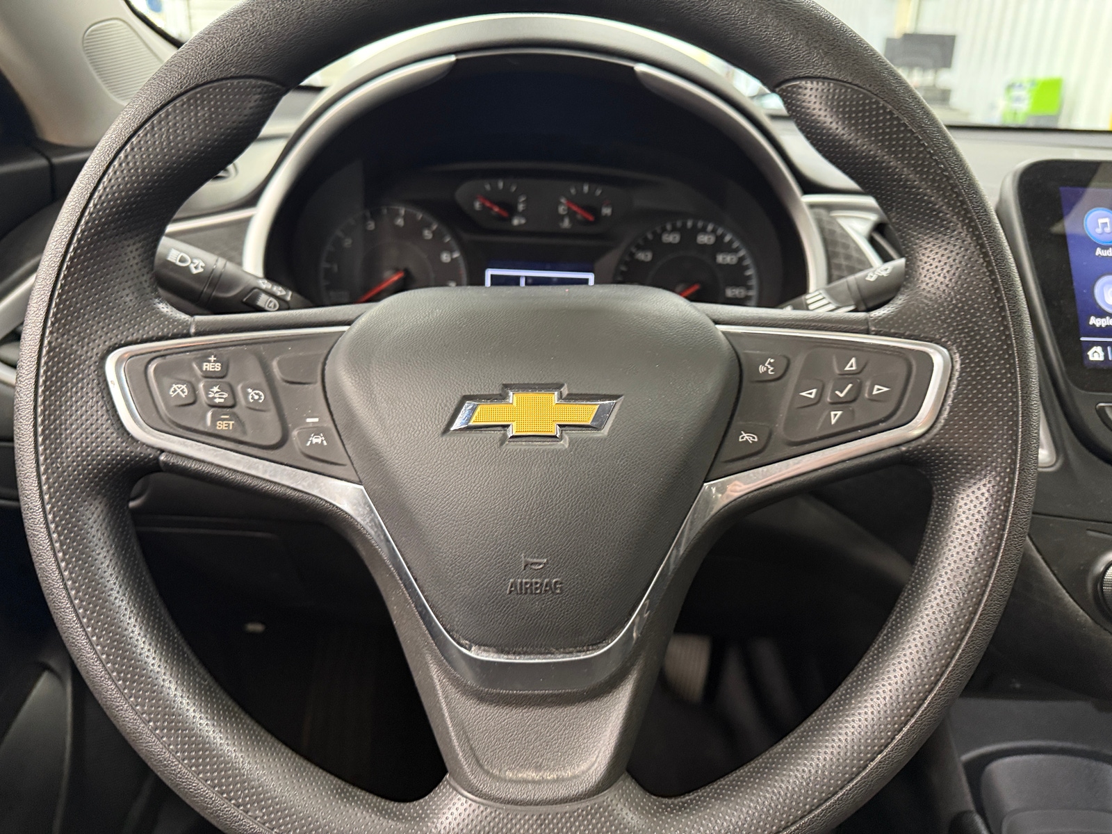 Thumbnail: 2023 Chevrolet Malibu - 5