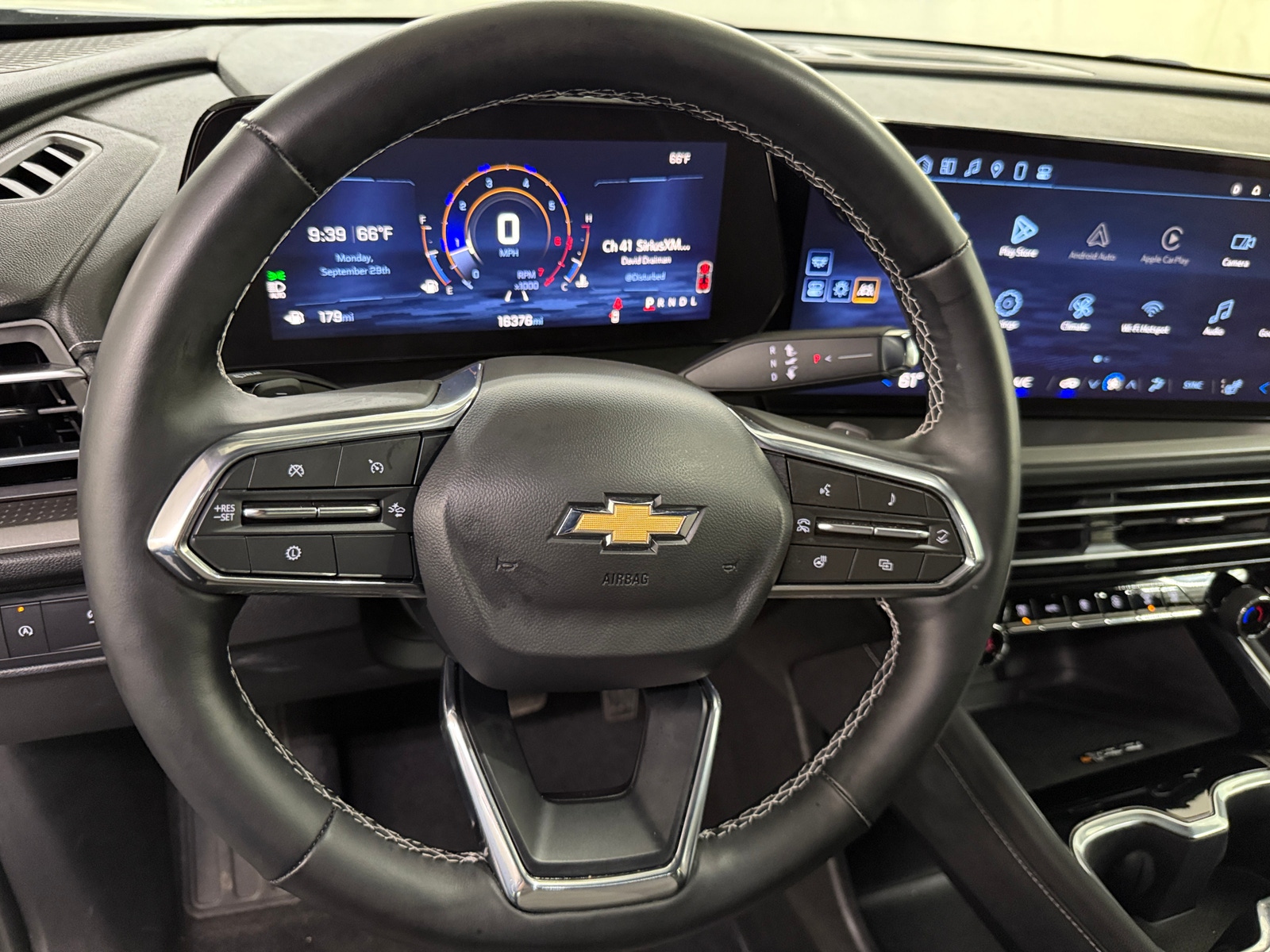 Thumbnail: 2025 Chevrolet Traverse - 5