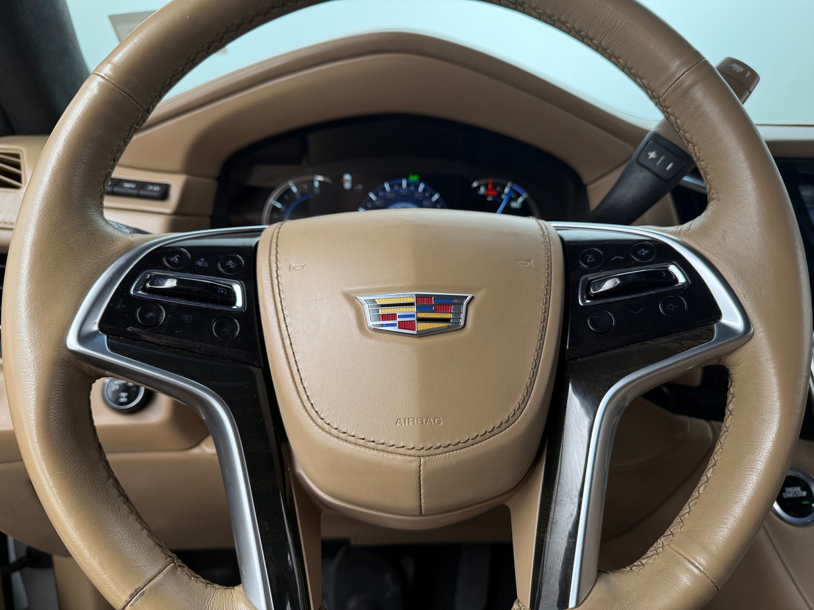 Thumbnail: 2018 Cadillac Escalade - 4