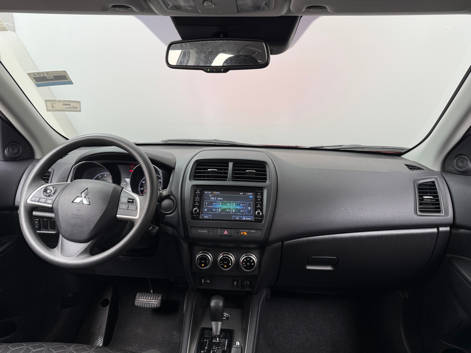 Thumbnail: 2024 Mitsubishi Outlander Sport - 3