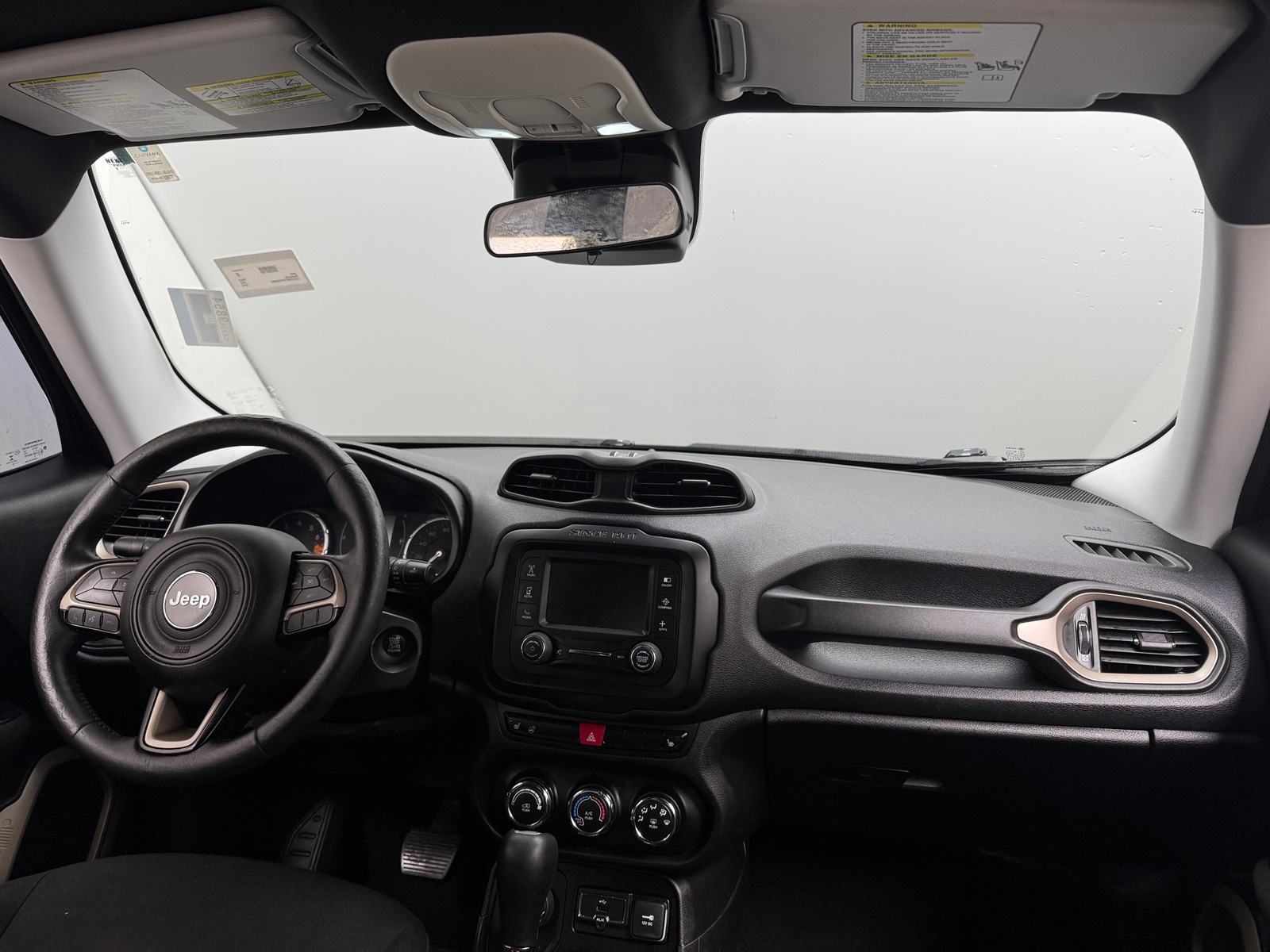 Thumbnail: 2015 Jeep Renegade - 3