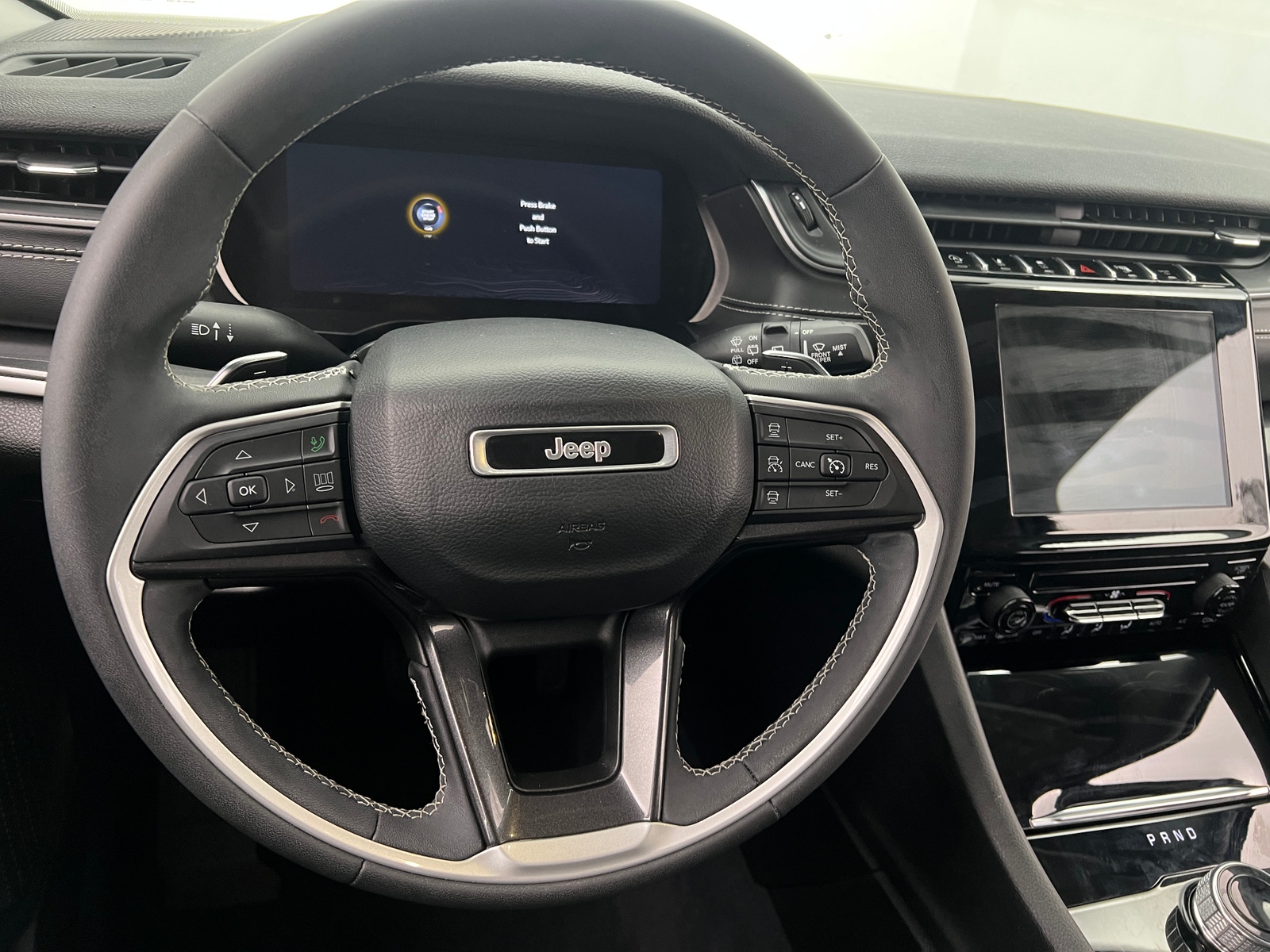 Thumbnail: 2023 Jeep Grand Cherokee - 5
