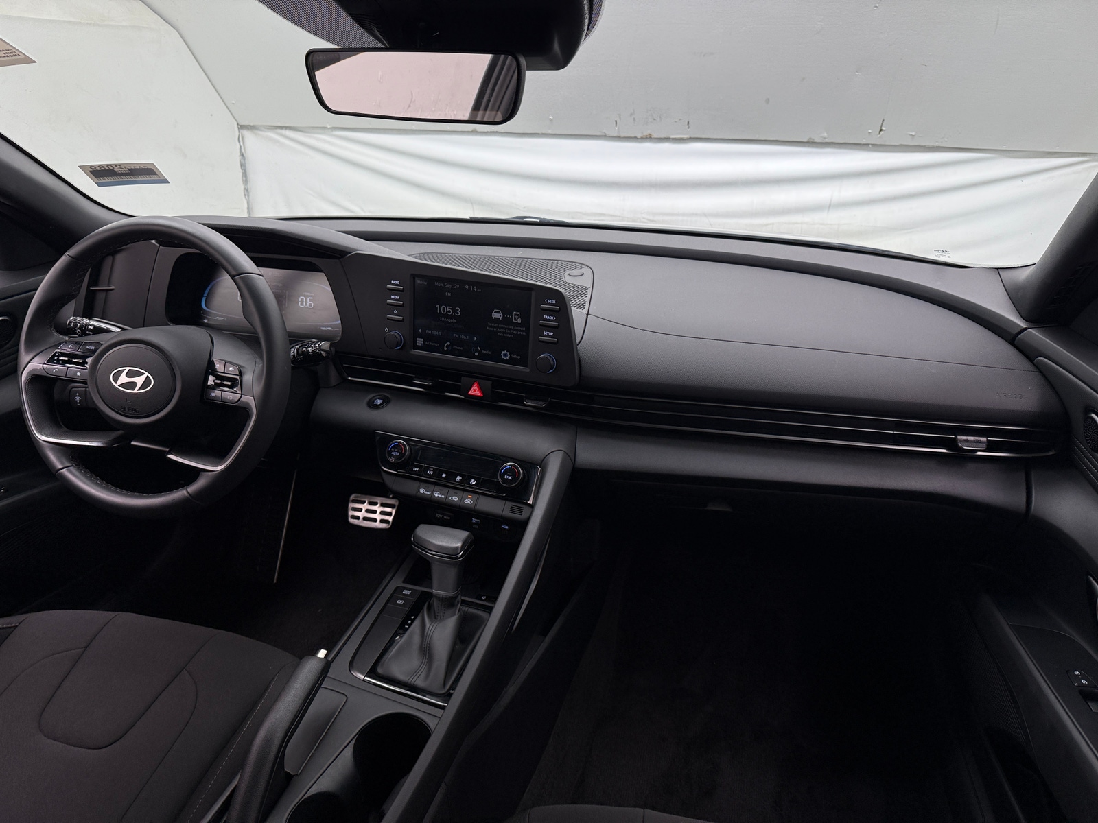 Thumbnail: 2025 Hyundai Elantra - 3
