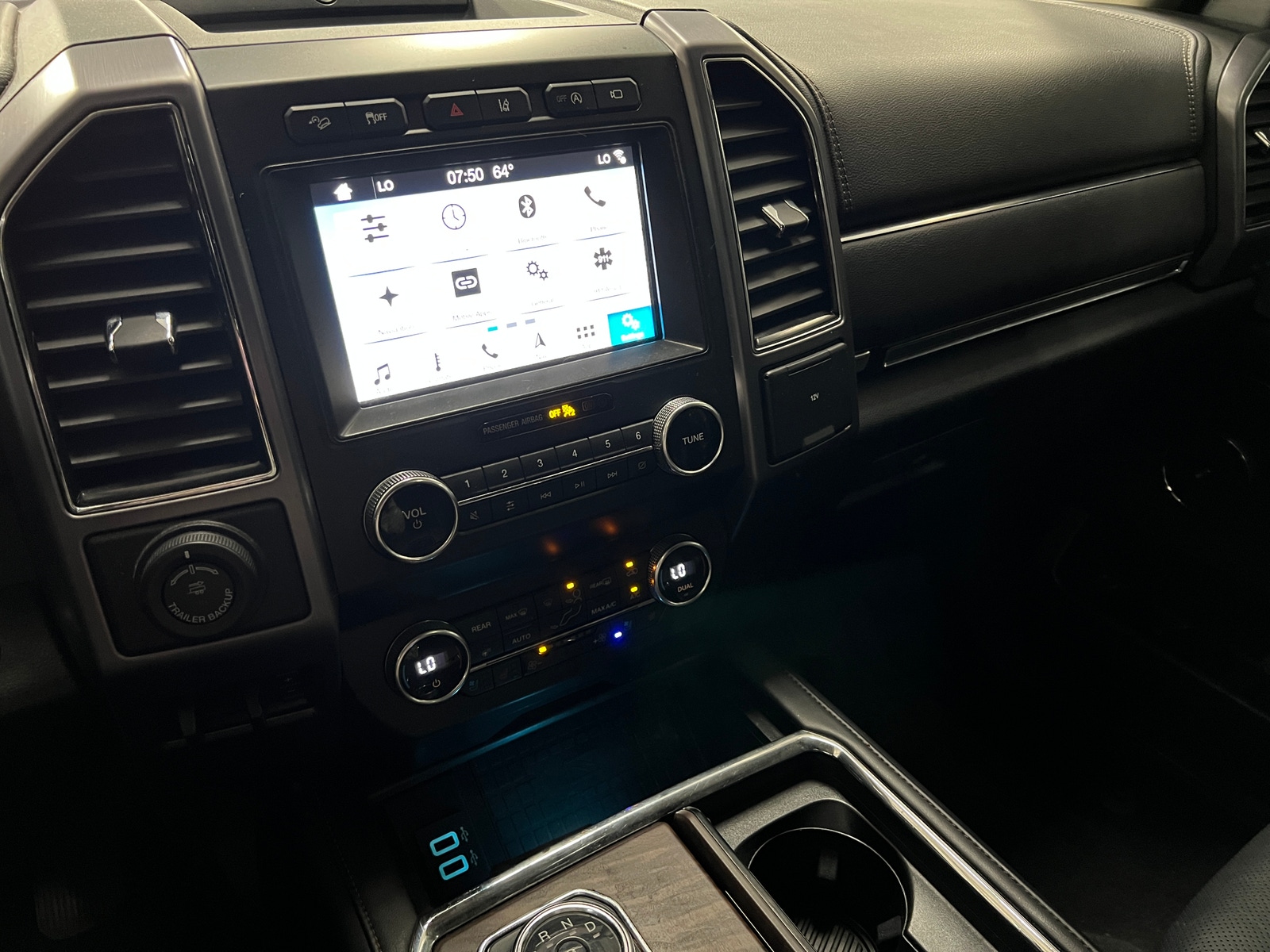 Thumbnail: 2019 Ford Expedition - 3
