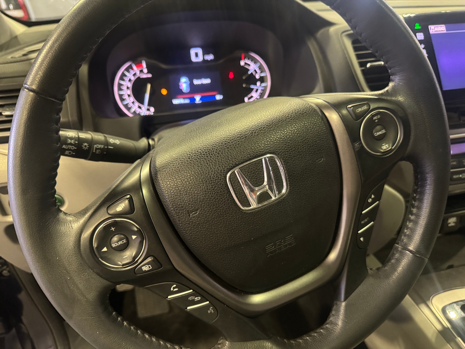 Thumbnail: 2016 Honda Pilot - 4