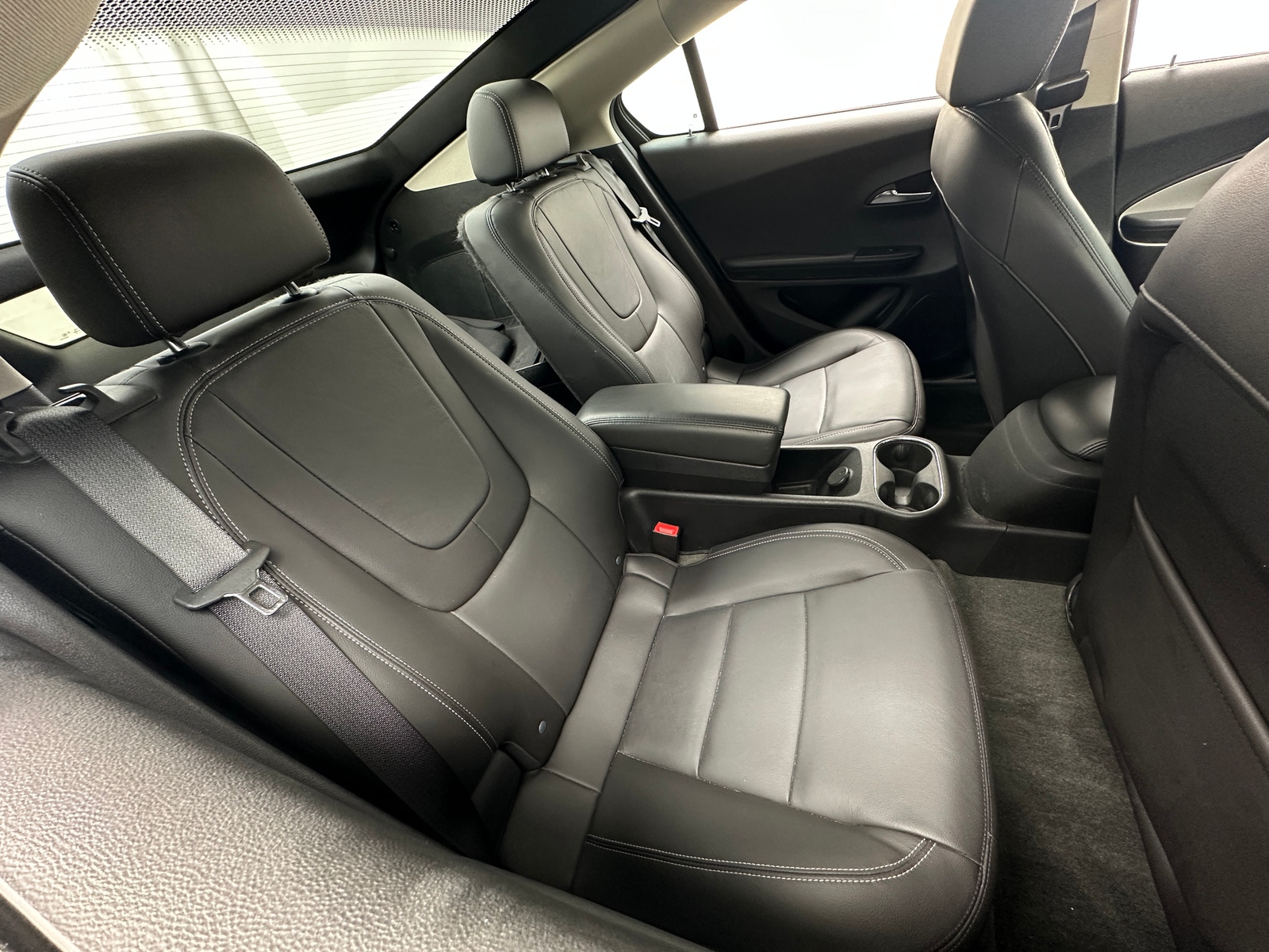 Thumbnail: 2014 Chevrolet Volt - 5