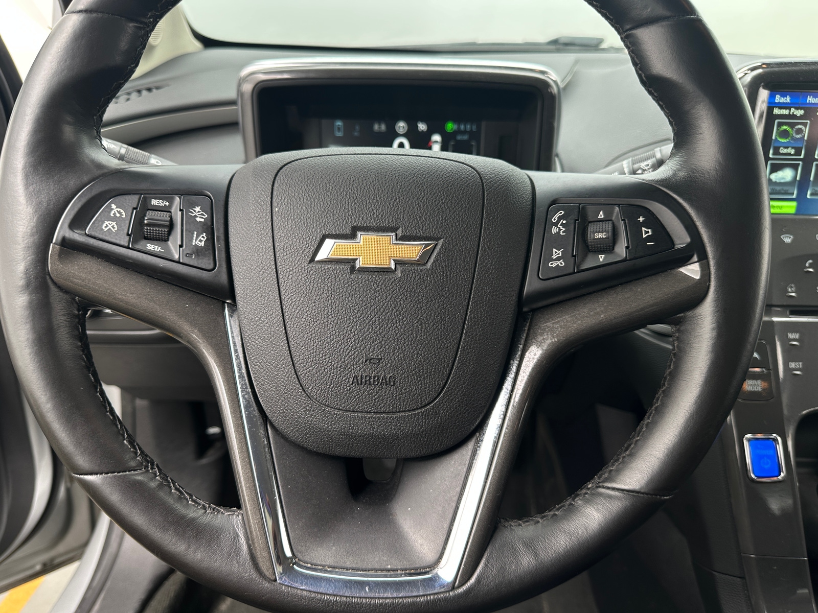 Thumbnail: 2014 Chevrolet Volt - 4